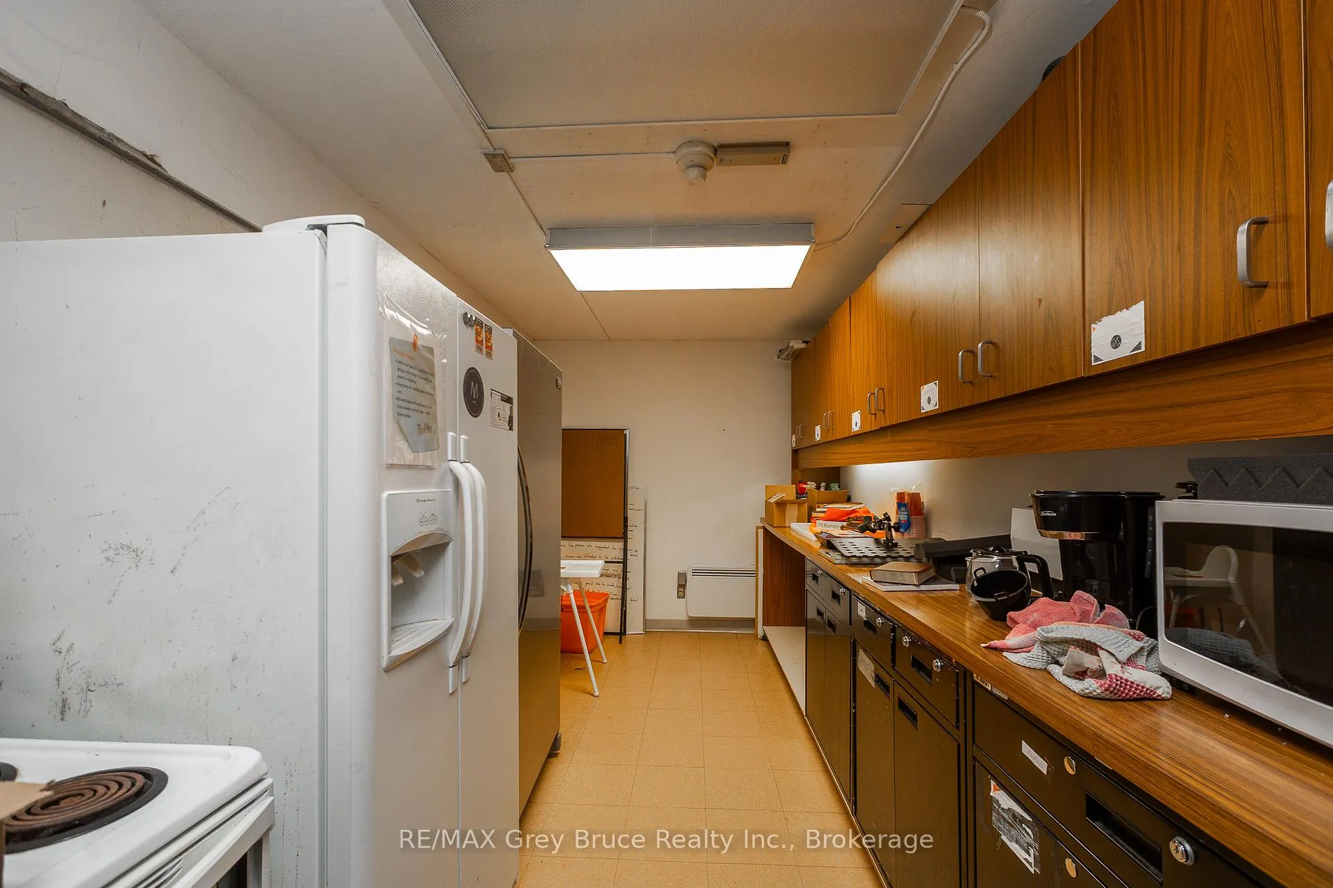 Photo 21 of 827 2nd Avenue E, Owen Sound — HOMEH