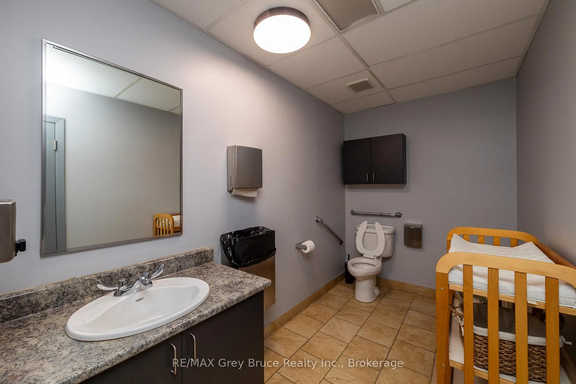Photo 27 of 827 2nd Avenue E, Owen Sound — HOMEH