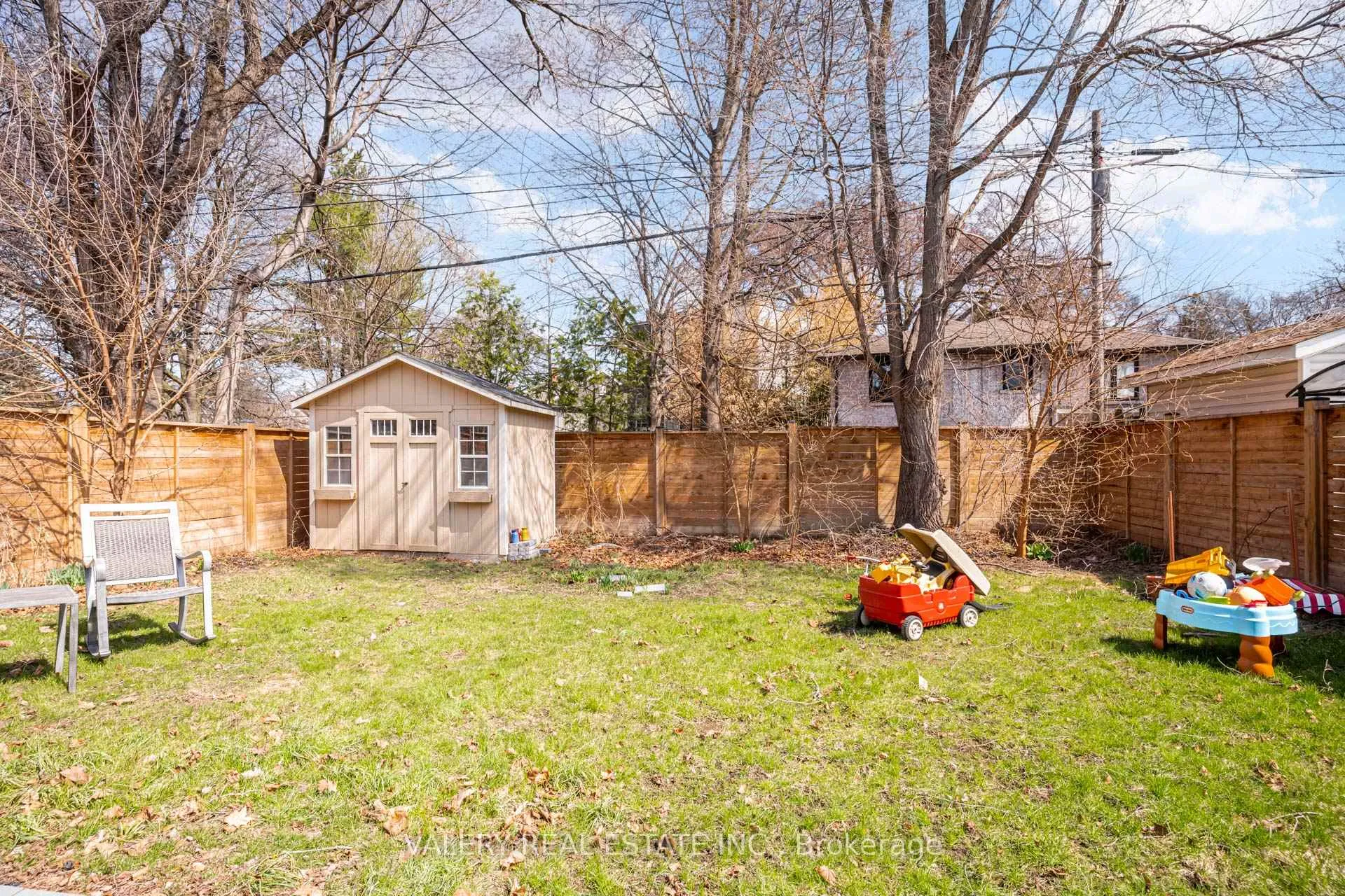 Photo 50 of 21 Avon Park Drive, Etobicoke, Stonegate-Queensway — HOMEH