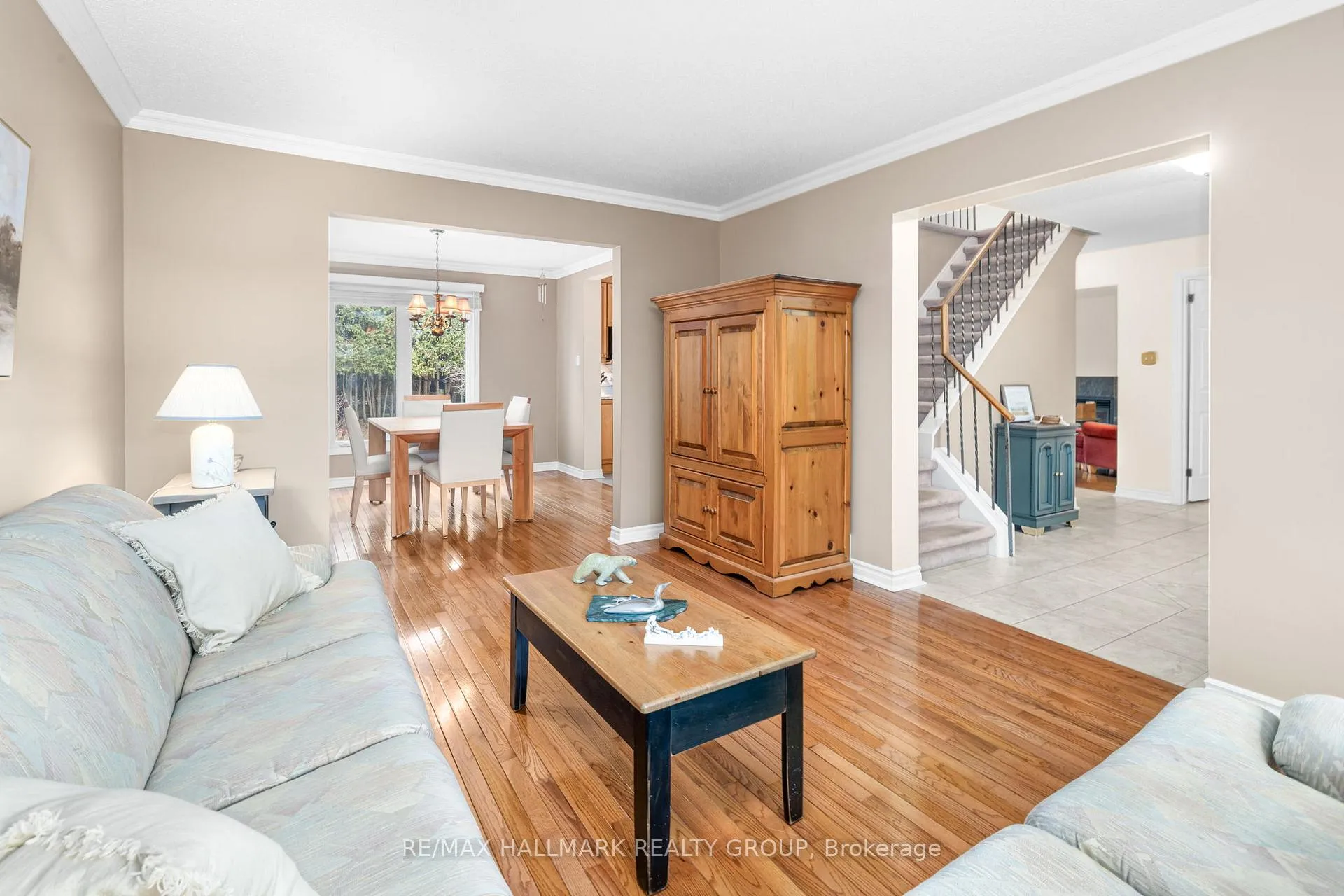 Photo 6 of 906 Chaleur Way, Ottawa, Convent Glen — HOMEH