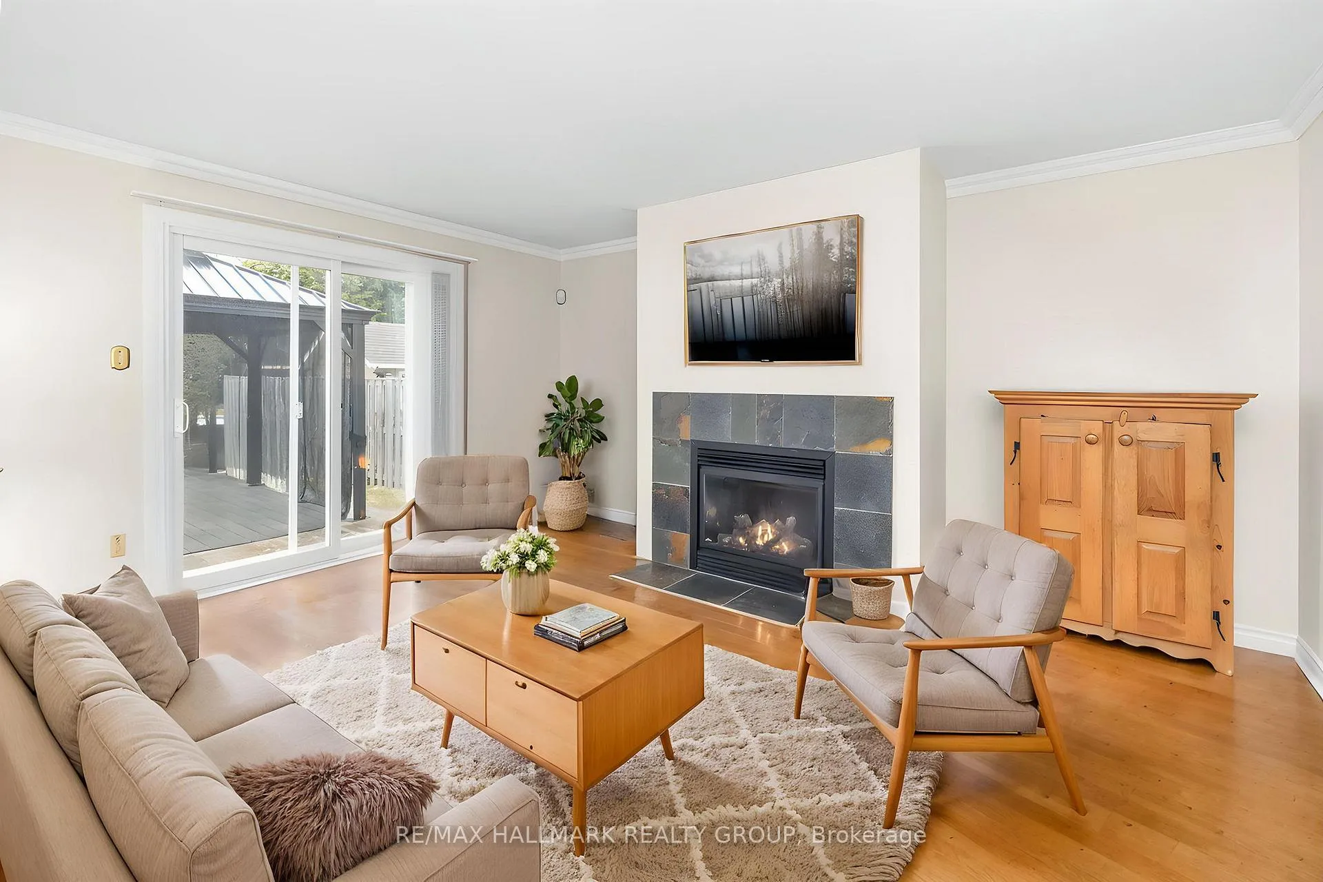 Photo 16 of 906 Chaleur Way, Ottawa, Convent Glen — HOMEH