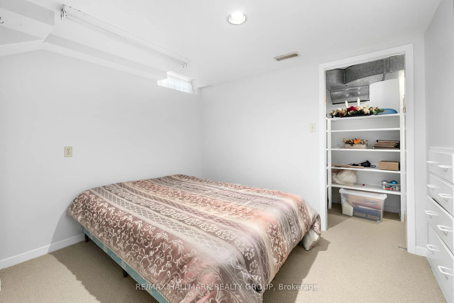 Photo 33 of 906 Chaleur Way, Ottawa, Convent Glen — HOMEH