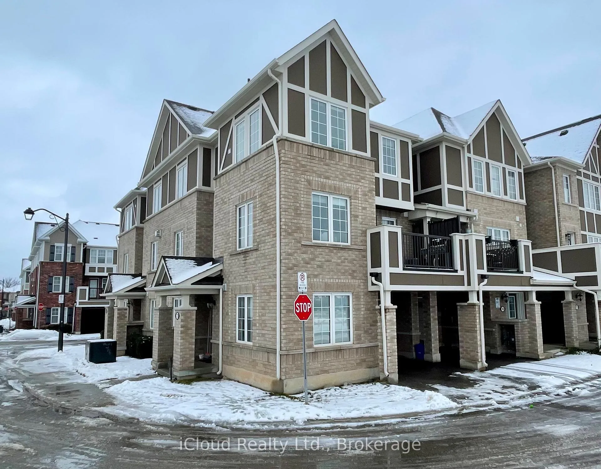 Front of Unit 73, 1222 Rose Way
