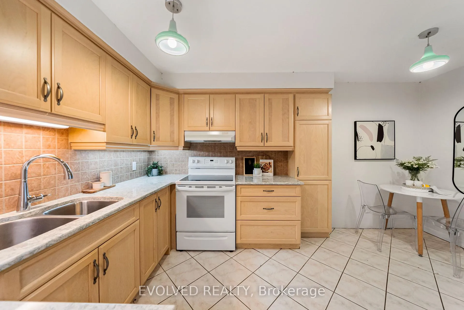 Photo 8 of Unit 1, 4192 Longmoor Drive, Burlington, Shoreacres — HOMEH