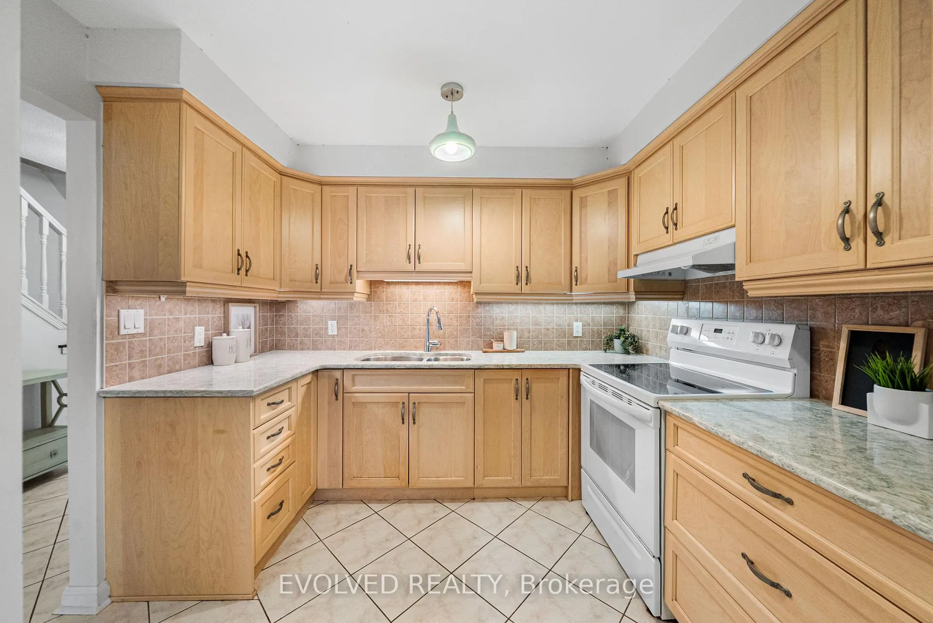 Photo 9 of Unit 1, 4192 Longmoor Drive, Burlington, Shoreacres — HOMEH