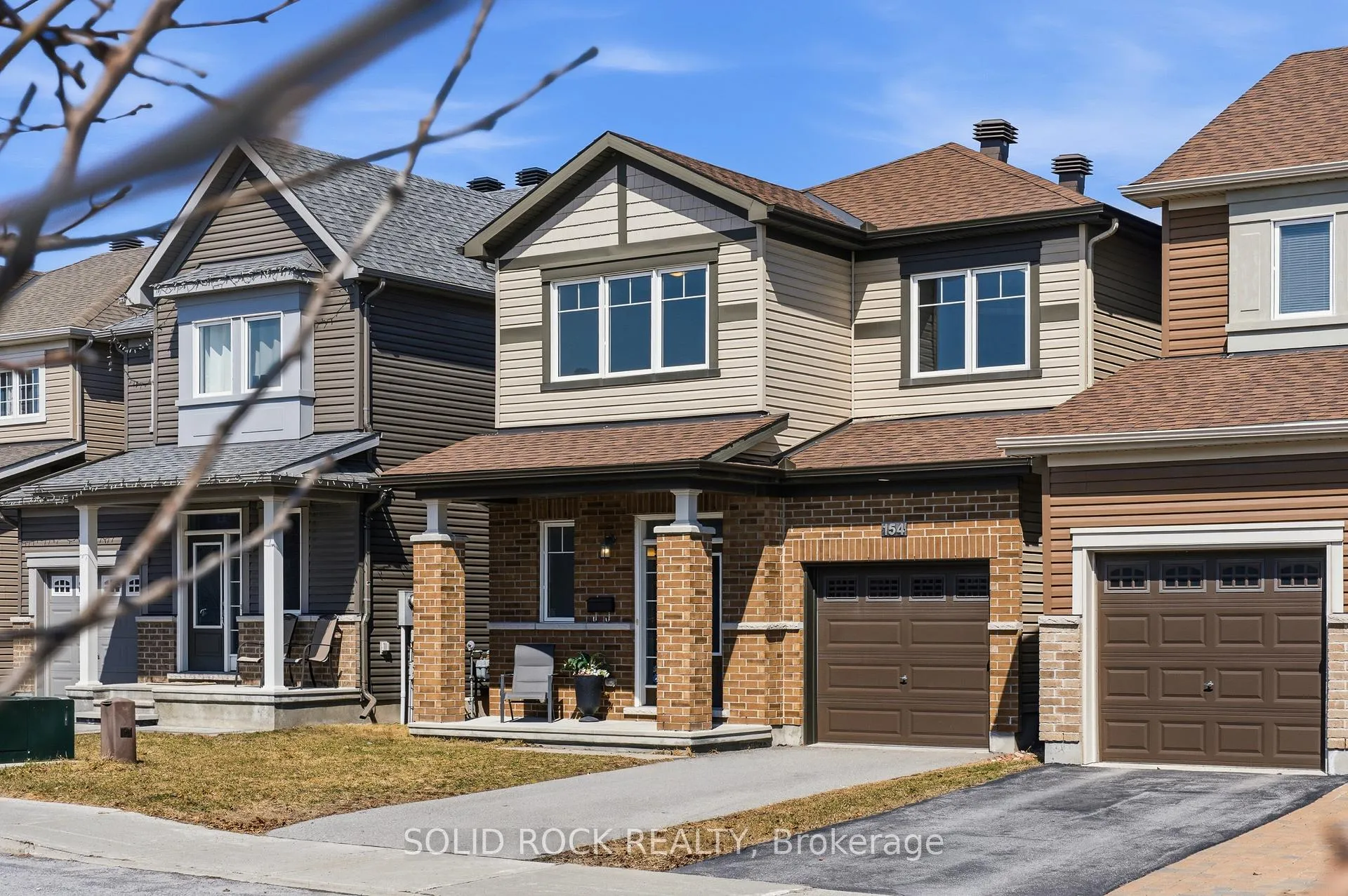 Photo 2 of 154 Westover Crescent, Ottawa, Kanata - Kanata Lakes/Heritage Hills — HOMEH