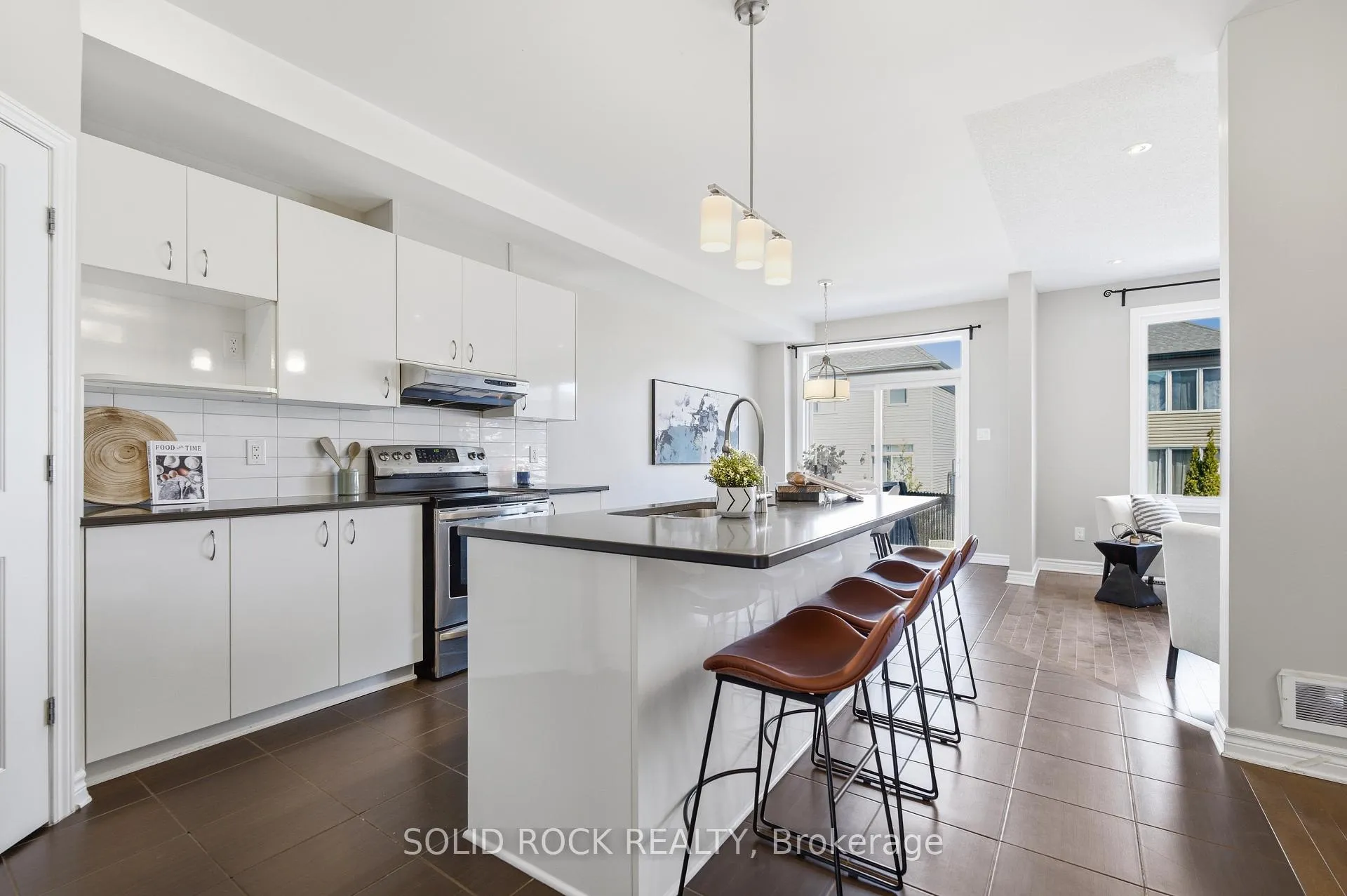 Photo 8 of 154 Westover Crescent, Ottawa, Kanata - Kanata Lakes/Heritage Hills — HOMEH