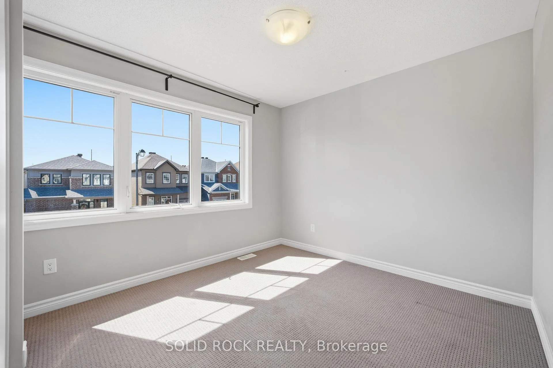 Photo 27 of 154 Westover Crescent, Ottawa, Kanata - Kanata Lakes/Heritage Hills — HOMEH
