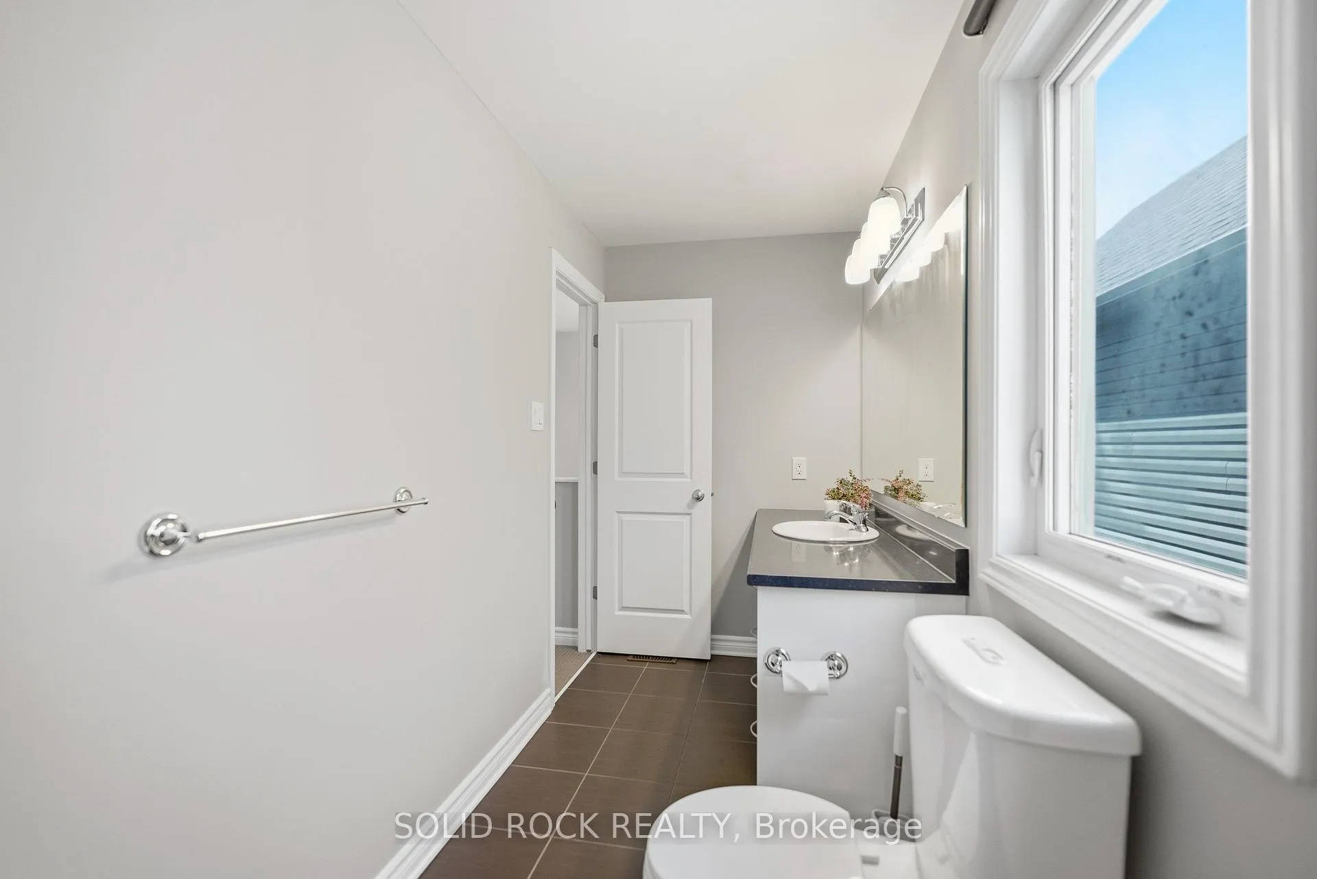 Photo 34 of 154 Westover Crescent, Ottawa, Kanata - Kanata Lakes/Heritage Hills — HOMEH