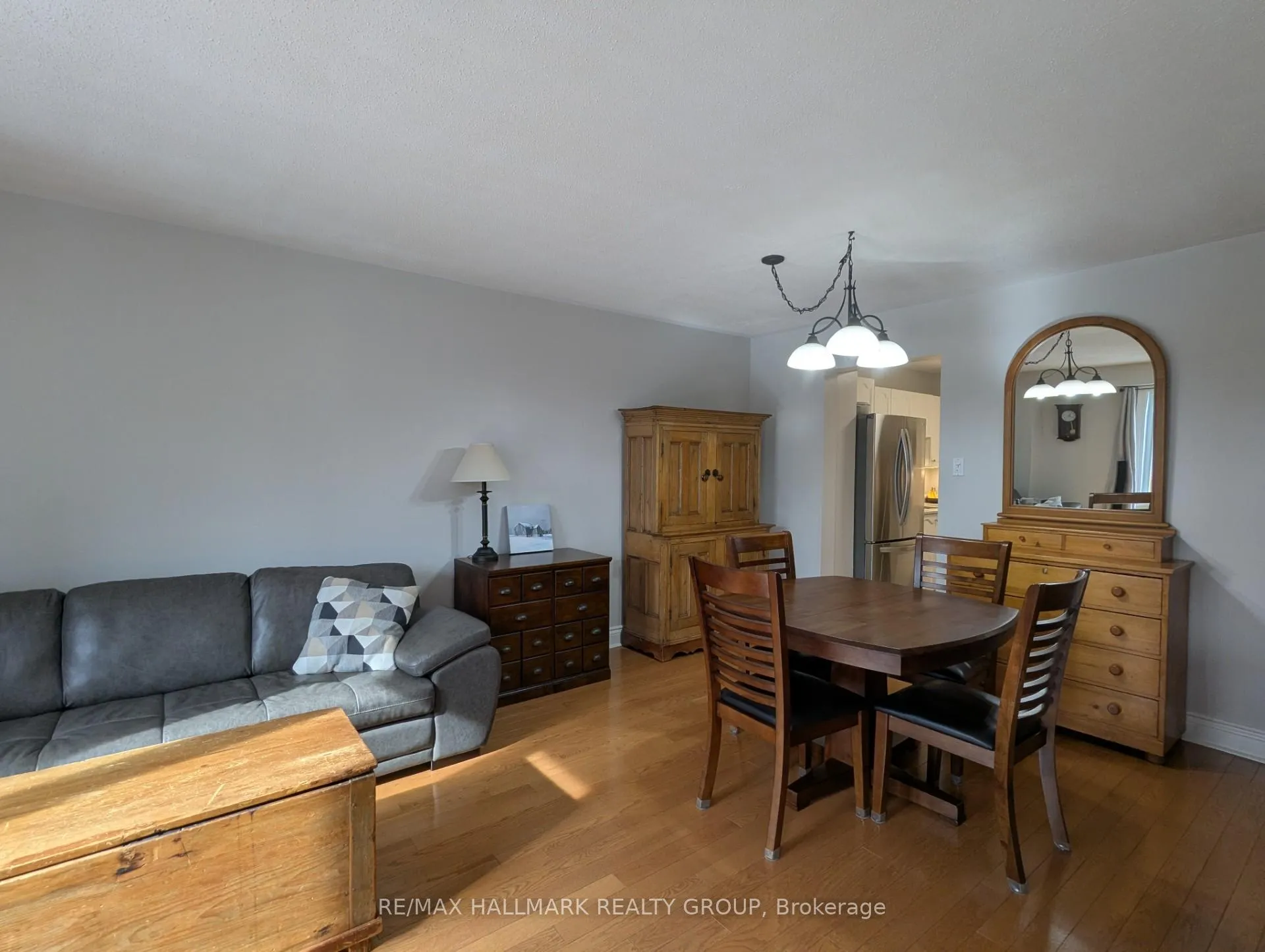 Photo 4 of 155 Markland Crescent, Ottawa, Barrhaven East — HOMEH