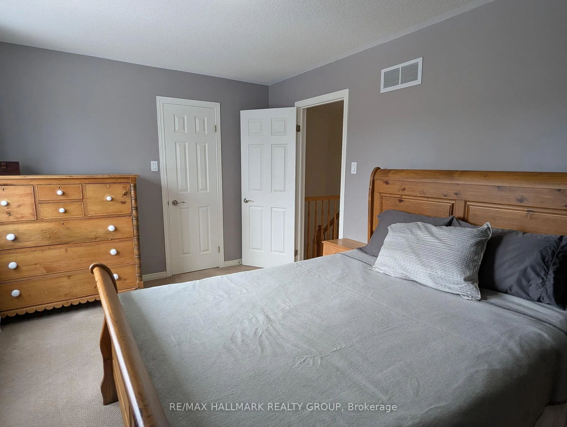 Photo 15 of 155 Markland Crescent, Ottawa, Barrhaven East — HOMEH