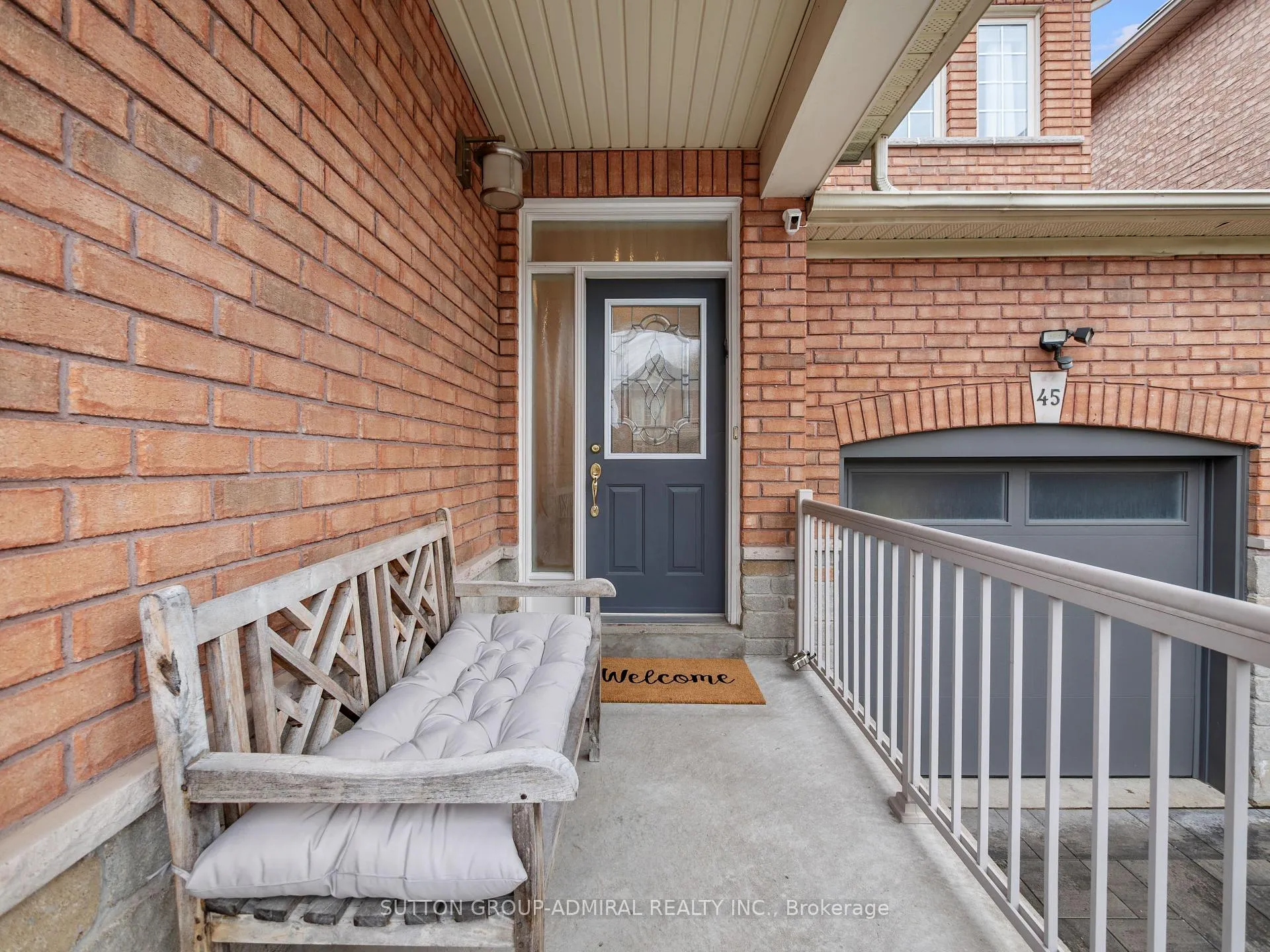 Photo 3 of 45 Chardonnay Drive, Vaughan, Patterson — HOMEH