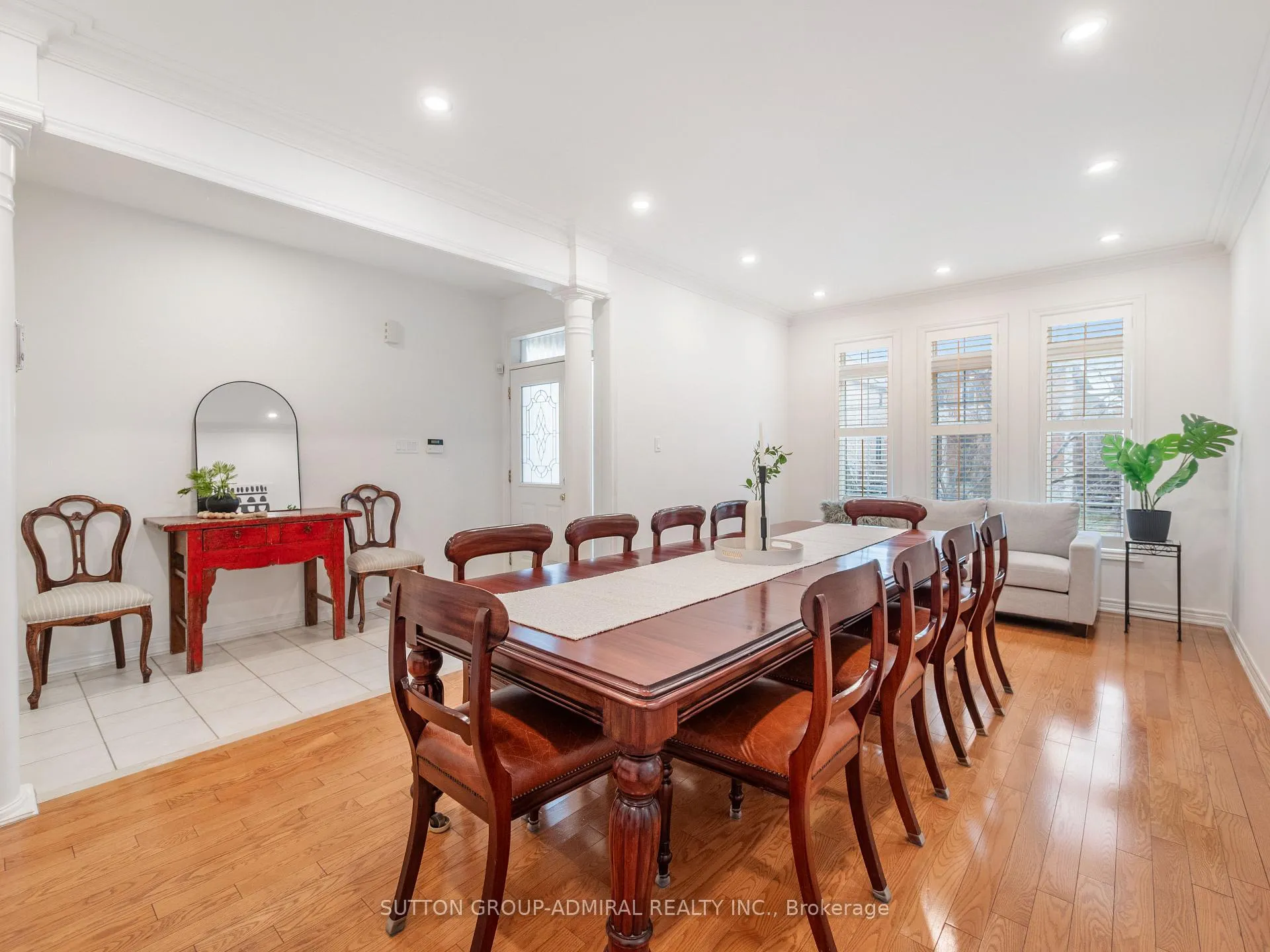 Photo 7 of 45 Chardonnay Drive, Vaughan, Patterson — HOMEH