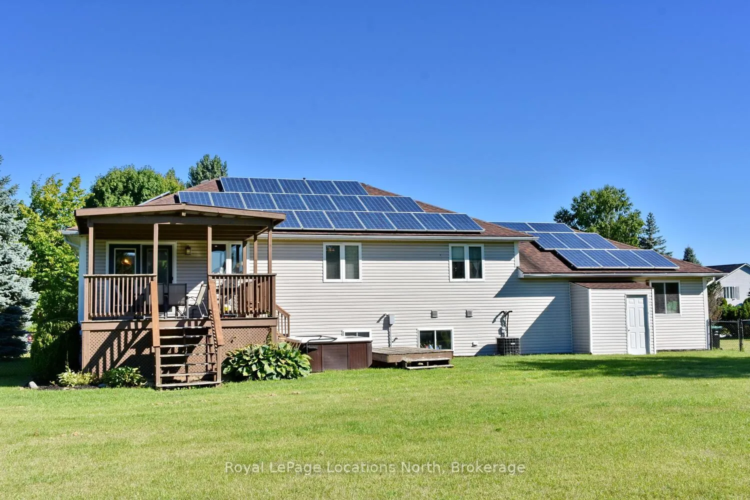 Photo 10 of 44 Donald Avenue, Clearview, Nottawa — HOMEH