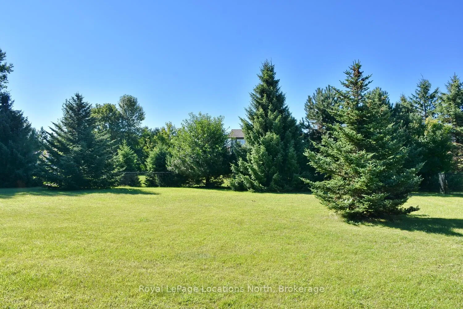 Photo 11 of 44 Donald Avenue, Clearview, Nottawa — HOMEH