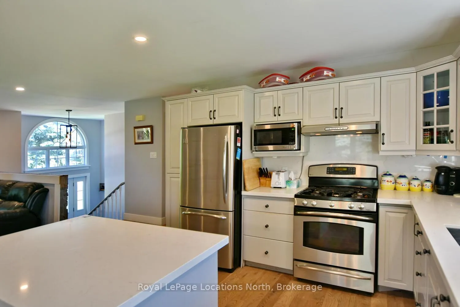 Photo 23 of 44 Donald Avenue, Clearview, Nottawa — HOMEH