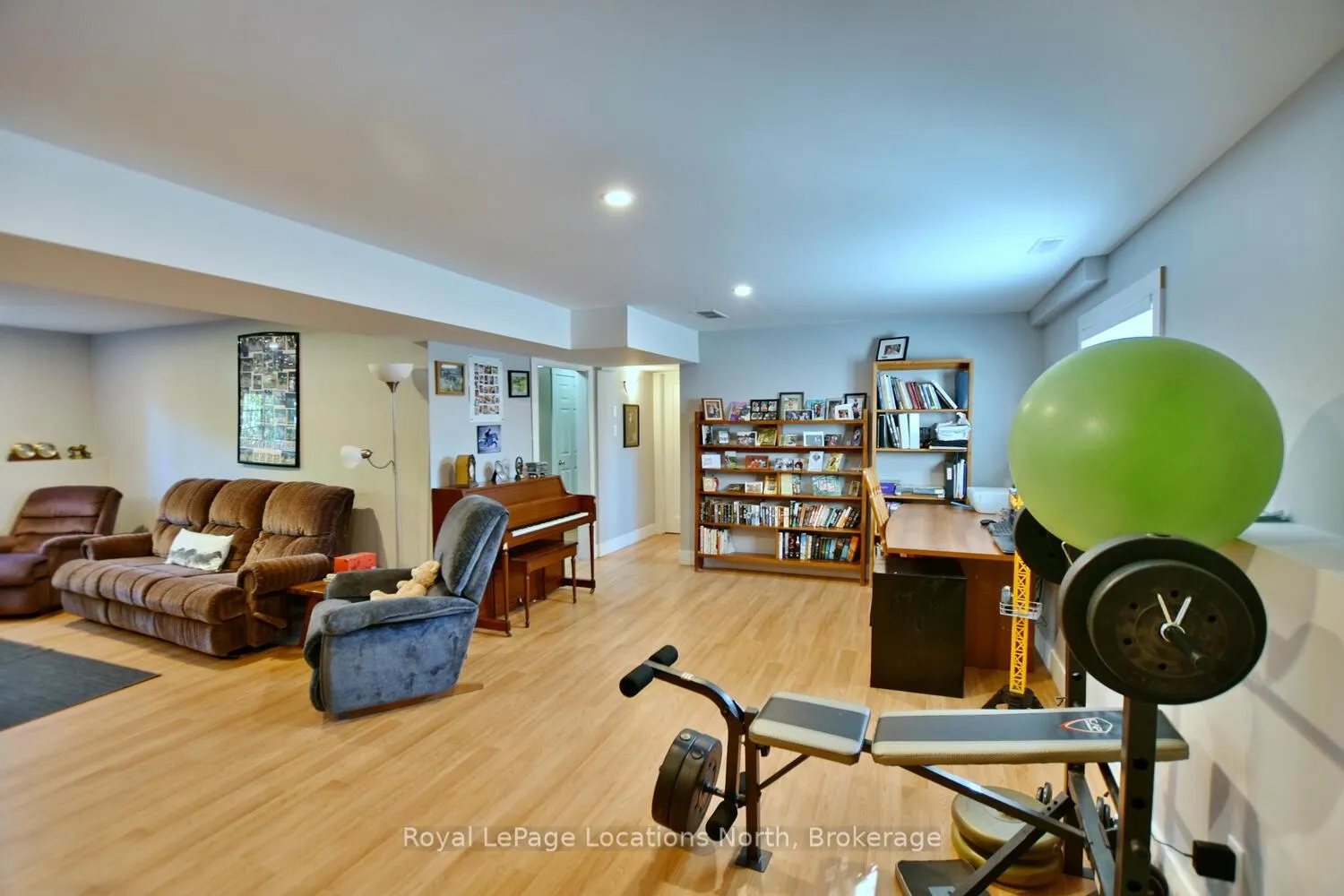 Photo 40 of 44 Donald Avenue, Clearview, Nottawa — HOMEH