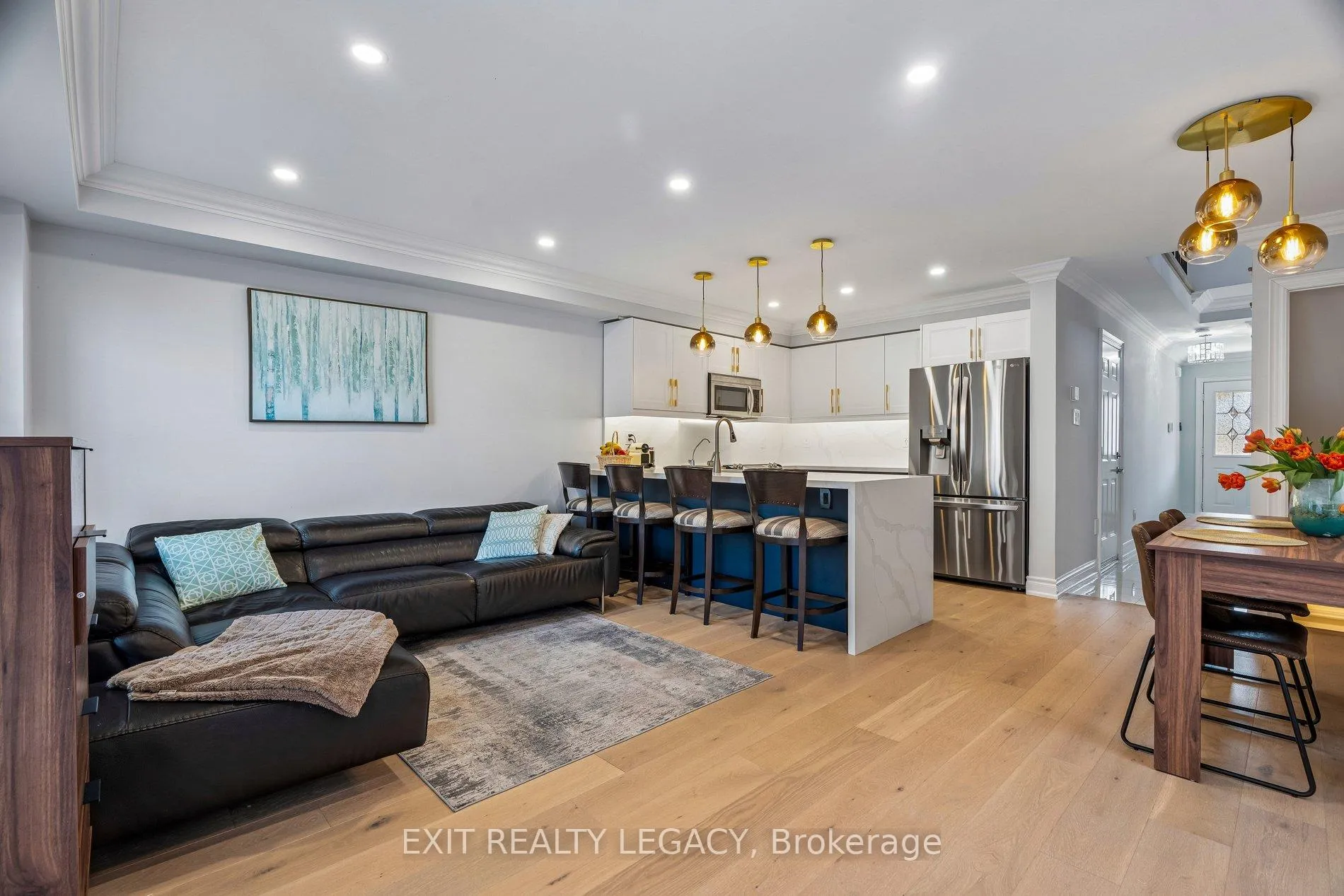Photo 1 of 20 Lucena Crescent, Vaughan, Maple — HOMEH