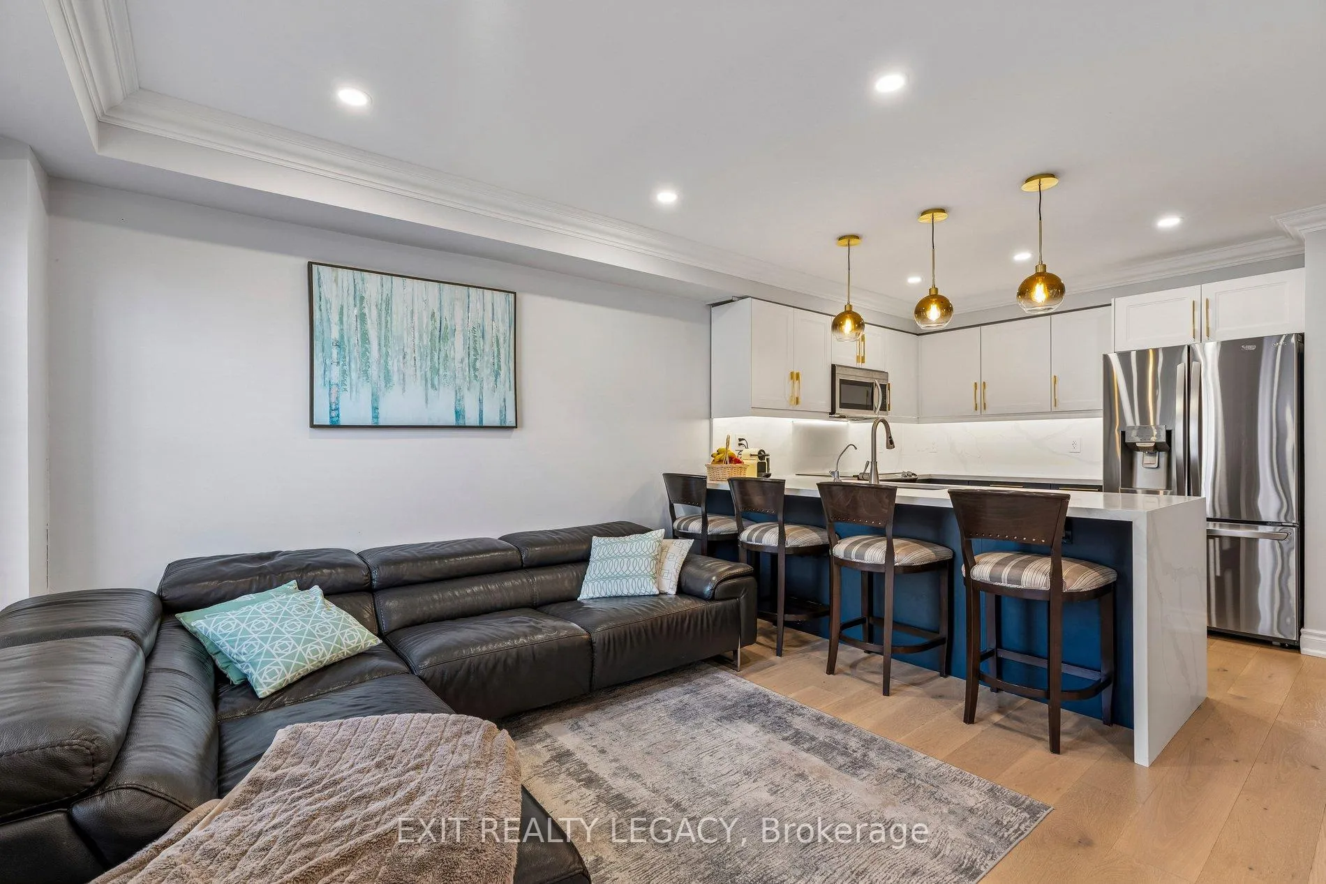 Photo 11 of 20 Lucena Crescent, Vaughan, Maple — HOMEH