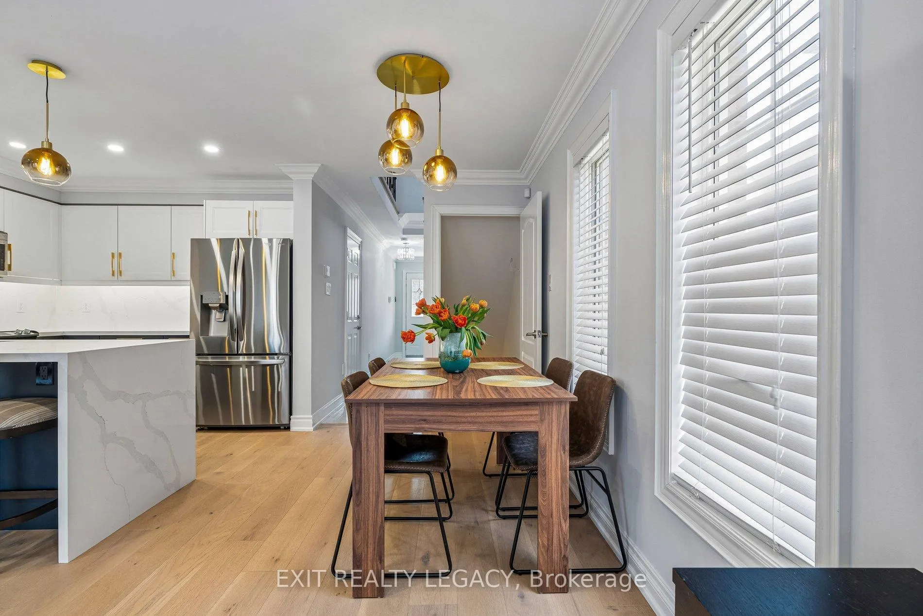 Photo 14 of 20 Lucena Crescent, Vaughan, Maple — HOMEH