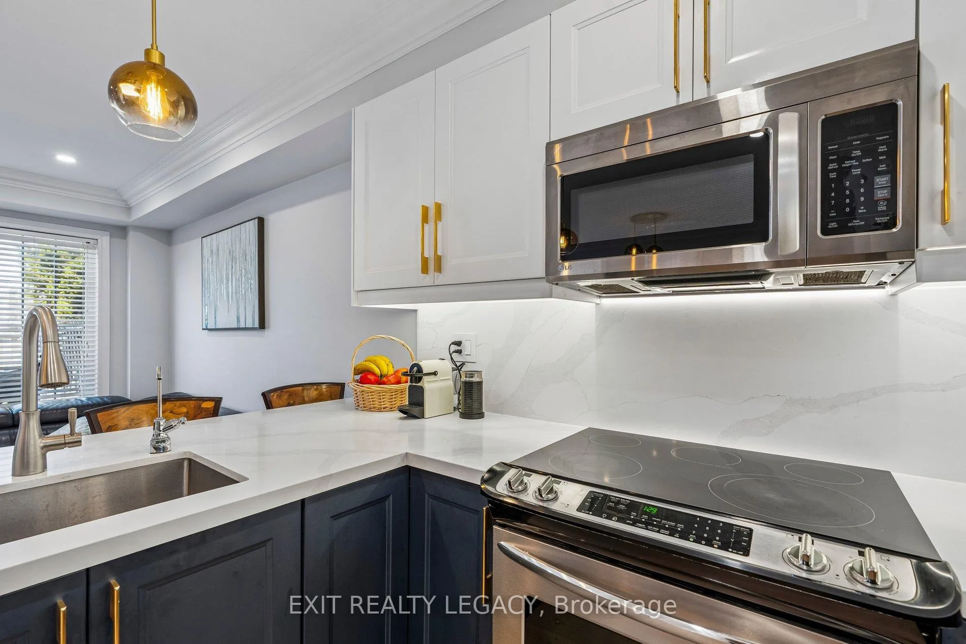 Photo 21 of 20 Lucena Crescent, Vaughan, Maple — HOMEH
