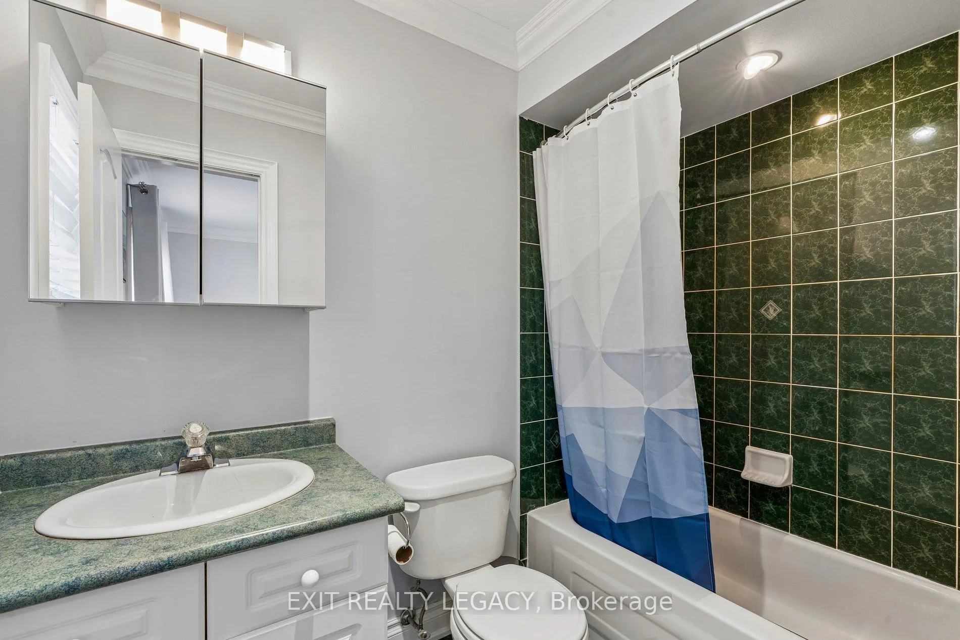 Photo 34 of 20 Lucena Crescent, Vaughan, Maple — HOMEH