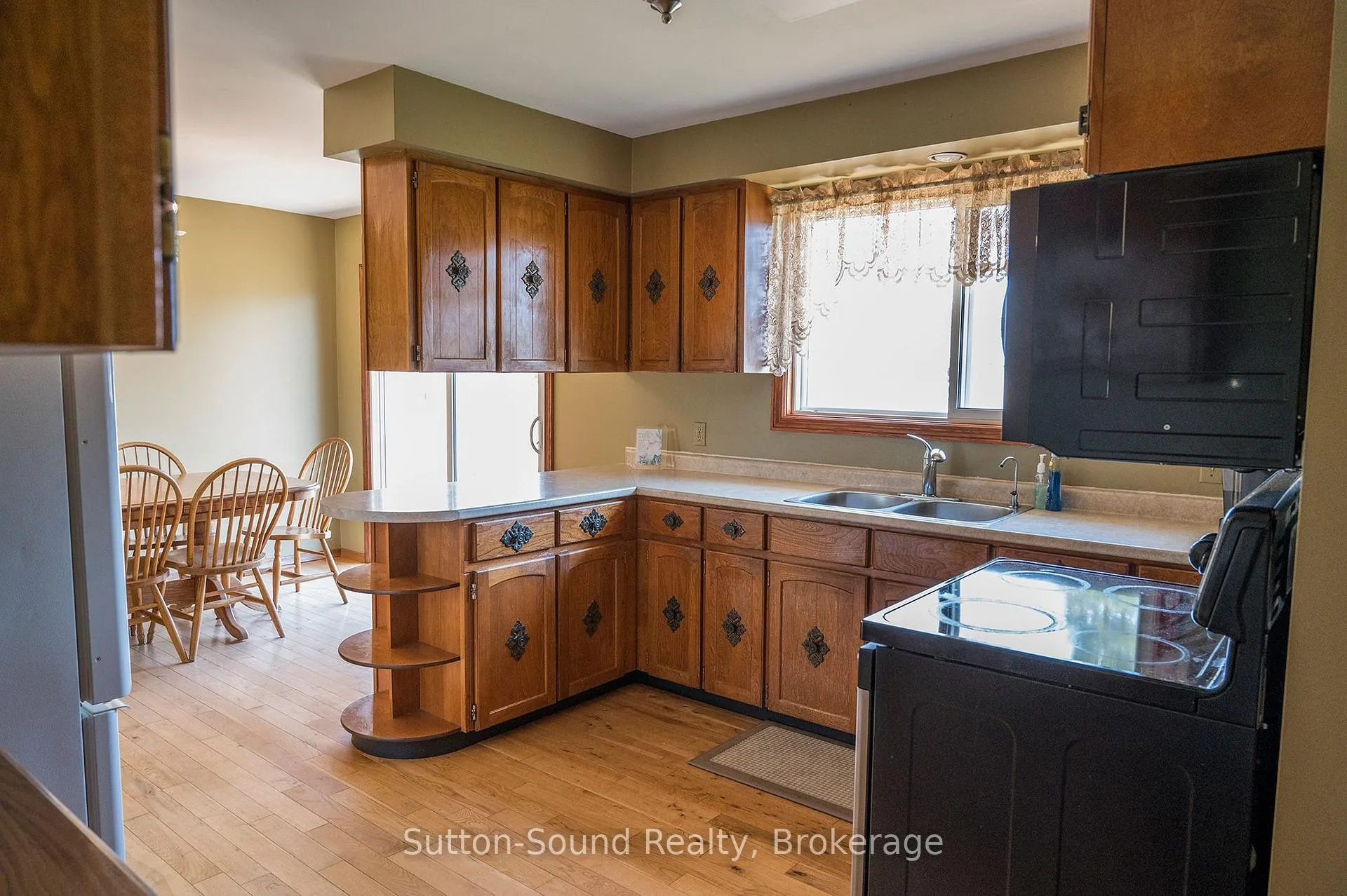 Photo 11 of 458523 8 Concession, Meaford — HOMEH