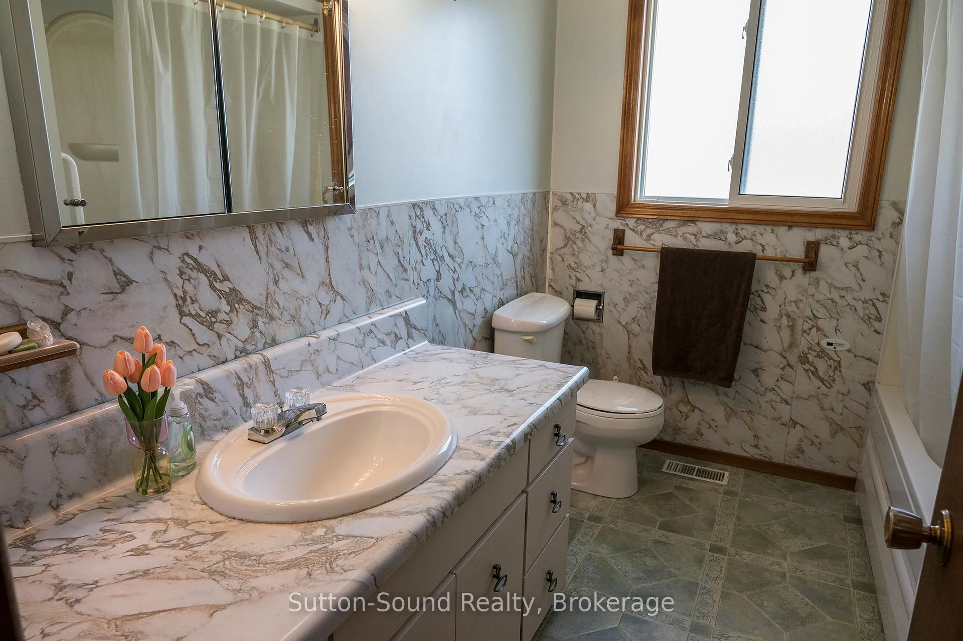 Photo 15 of 458523 8 Concession, Meaford — HOMEH