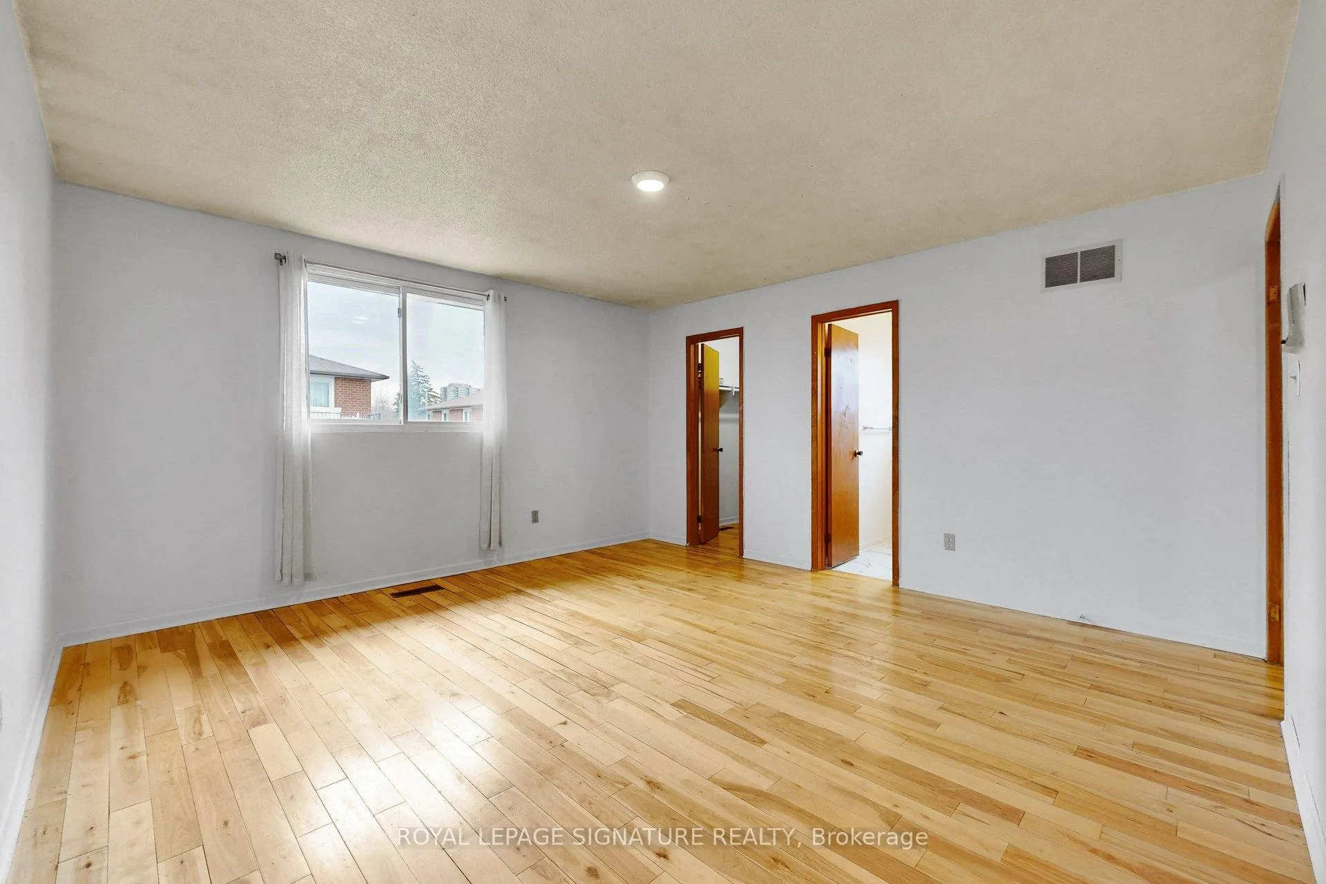 Photo 24 of 27 Rainthorpe Crescent, Scarborough, L'Amoreaux — HOMEH