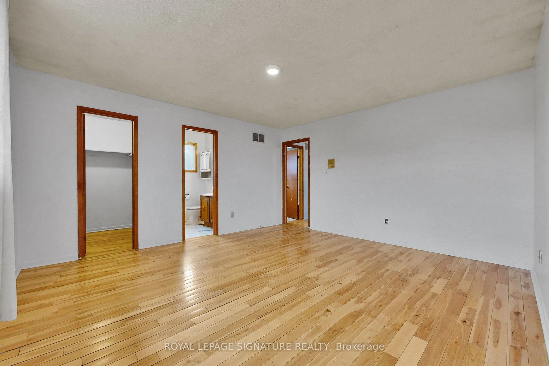 Photo 26 of 27 Rainthorpe Crescent, Scarborough, L'Amoreaux — HOMEH