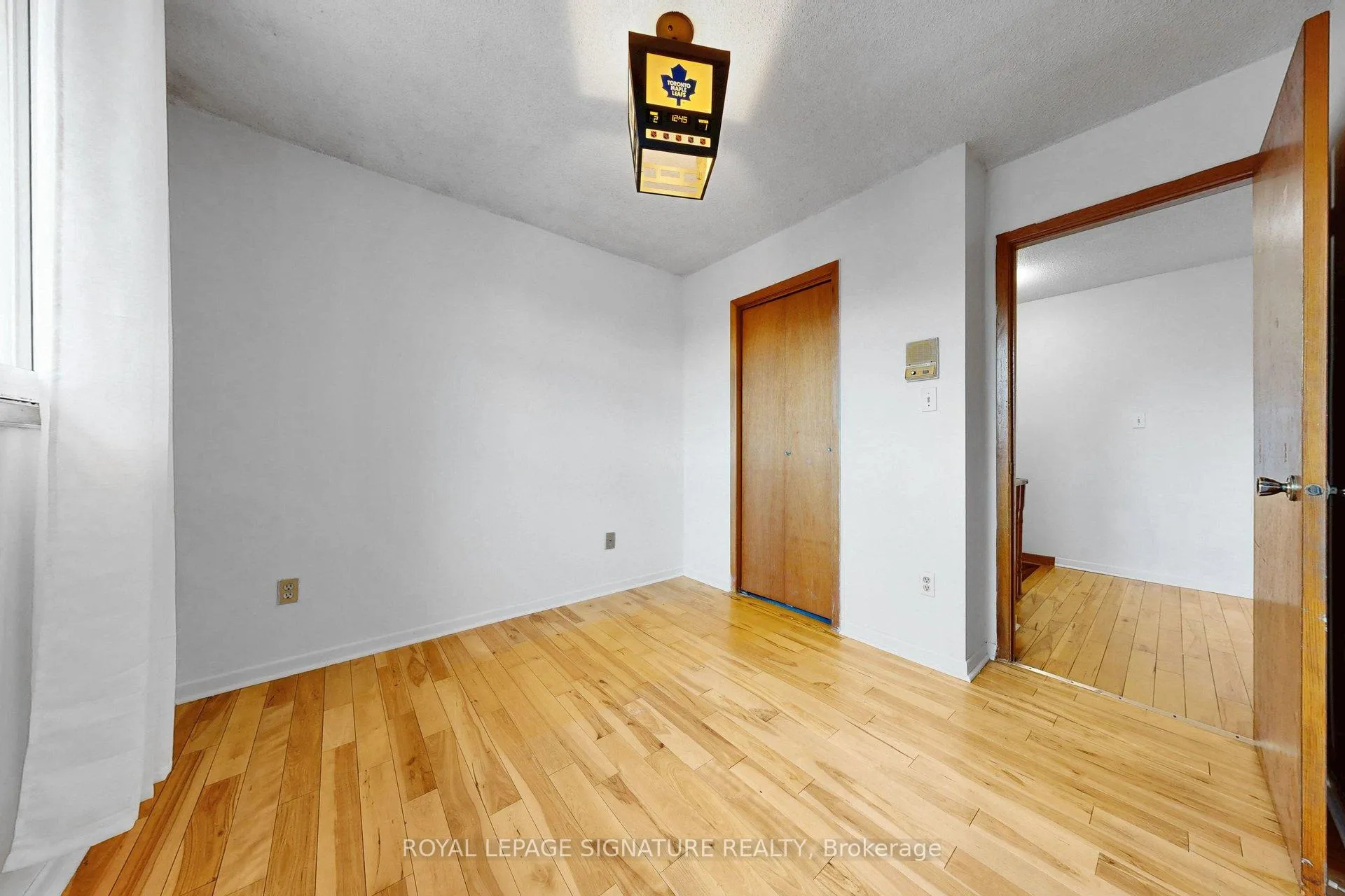 Photo 34 of 27 Rainthorpe Crescent, Scarborough, L'Amoreaux — HOMEH