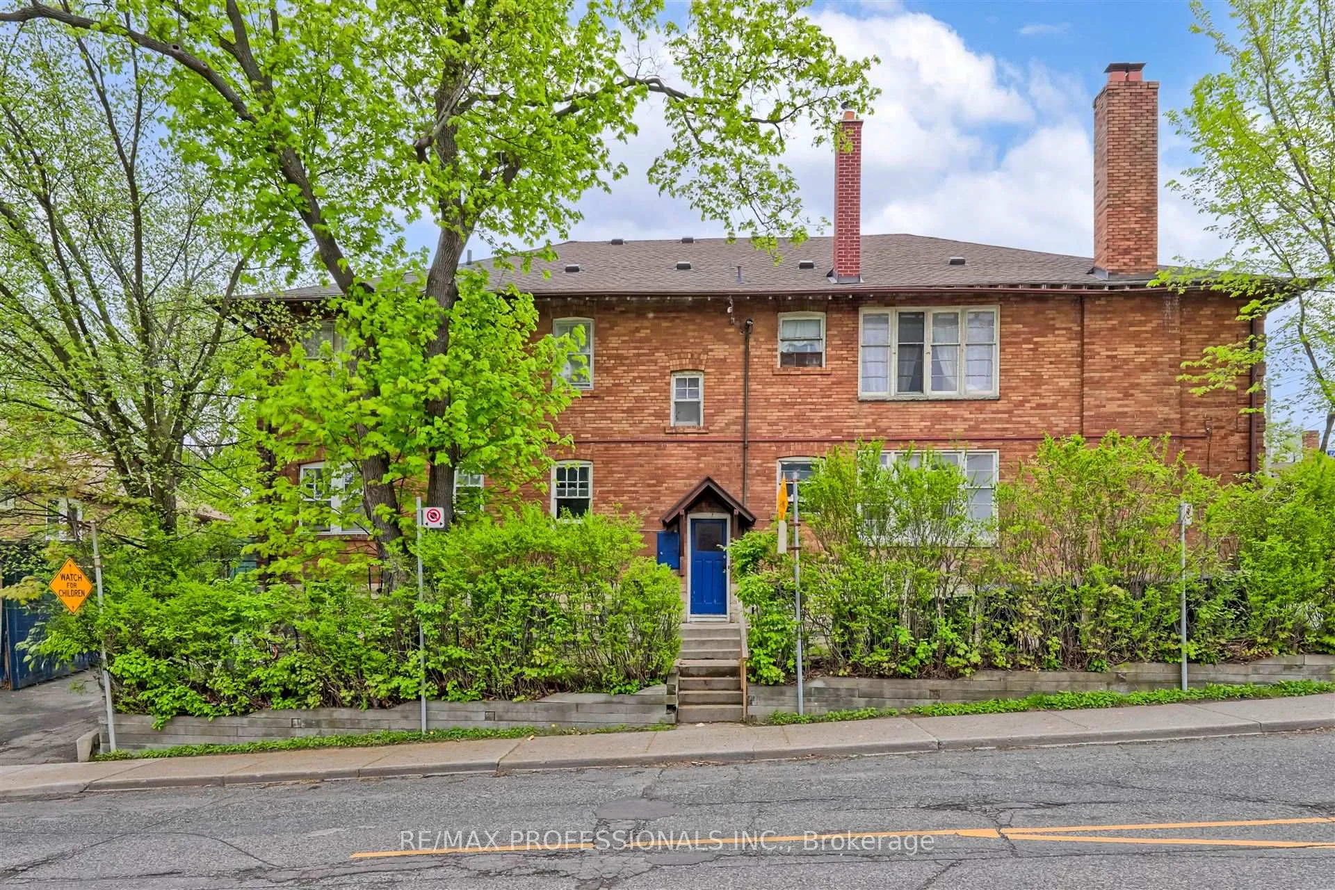 Photo 5 of 1131 &1131A Avenue Road, Toronto, Lawrence Park South — HOMEH