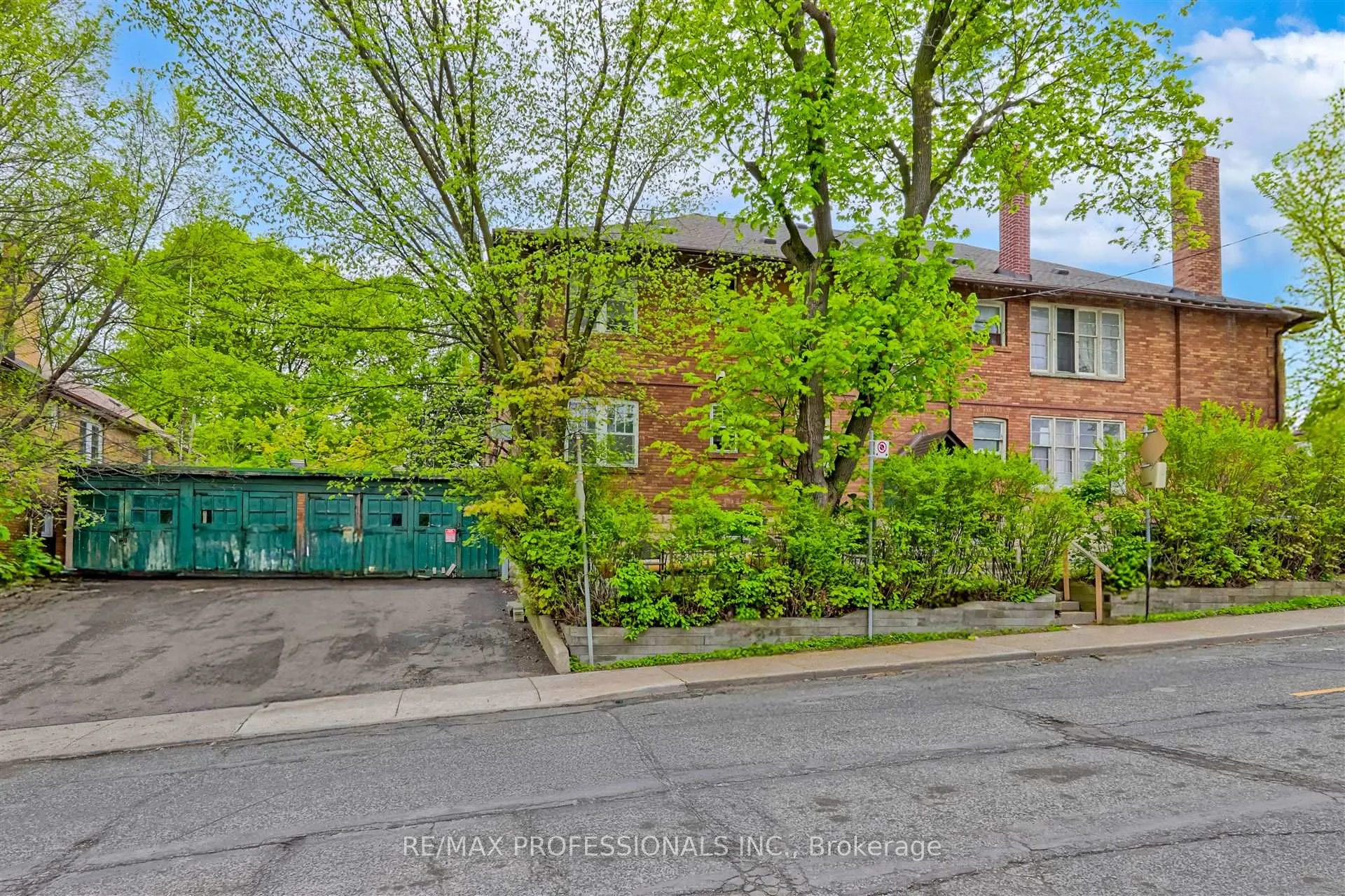 Photo 9 of 1131 &1131A Avenue Road, Toronto, Lawrence Park South — HOMEH