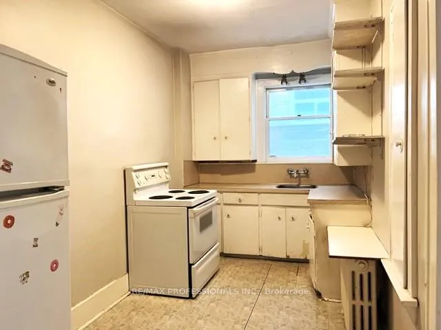 Photo 13 of 1131 &1131A Avenue Road, Toronto, Lawrence Park South — HOMEH