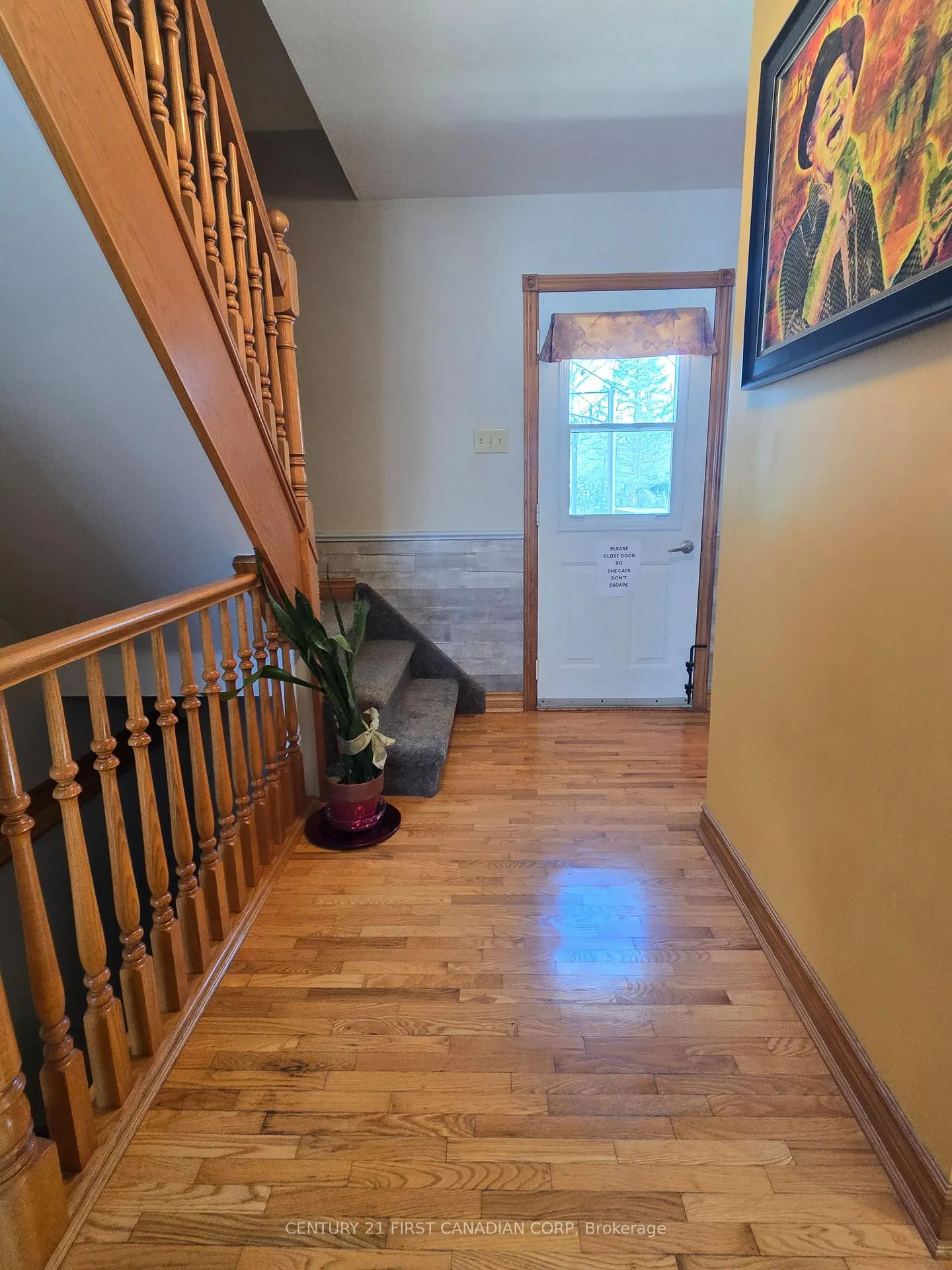 Photo 12 of 297 Alma Street, St. Thomas — HOMEH