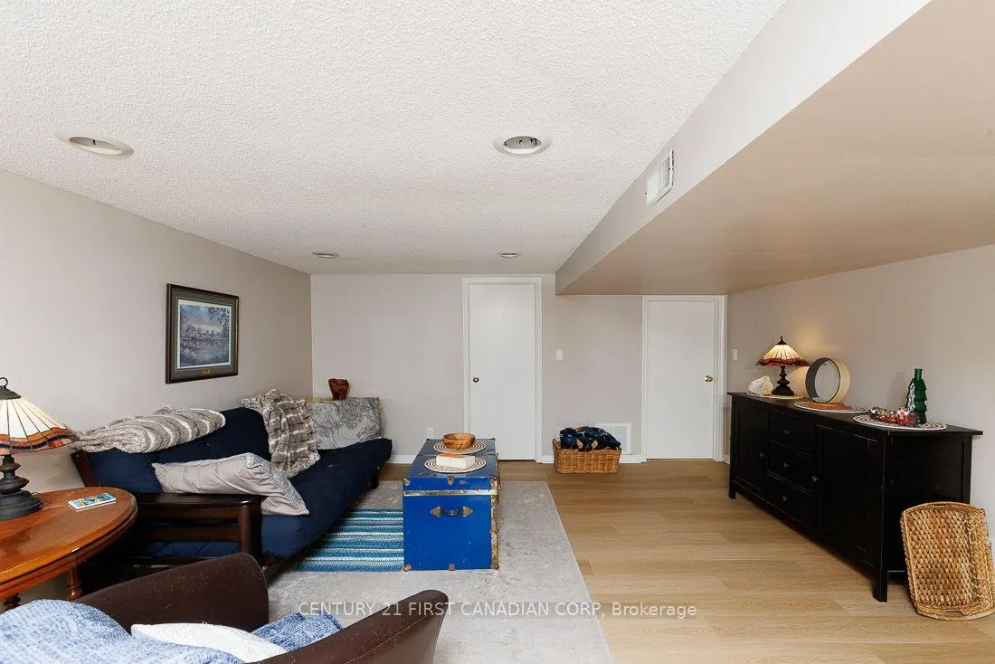 Photo 17 of 297 Alma Street, St. Thomas — HOMEH