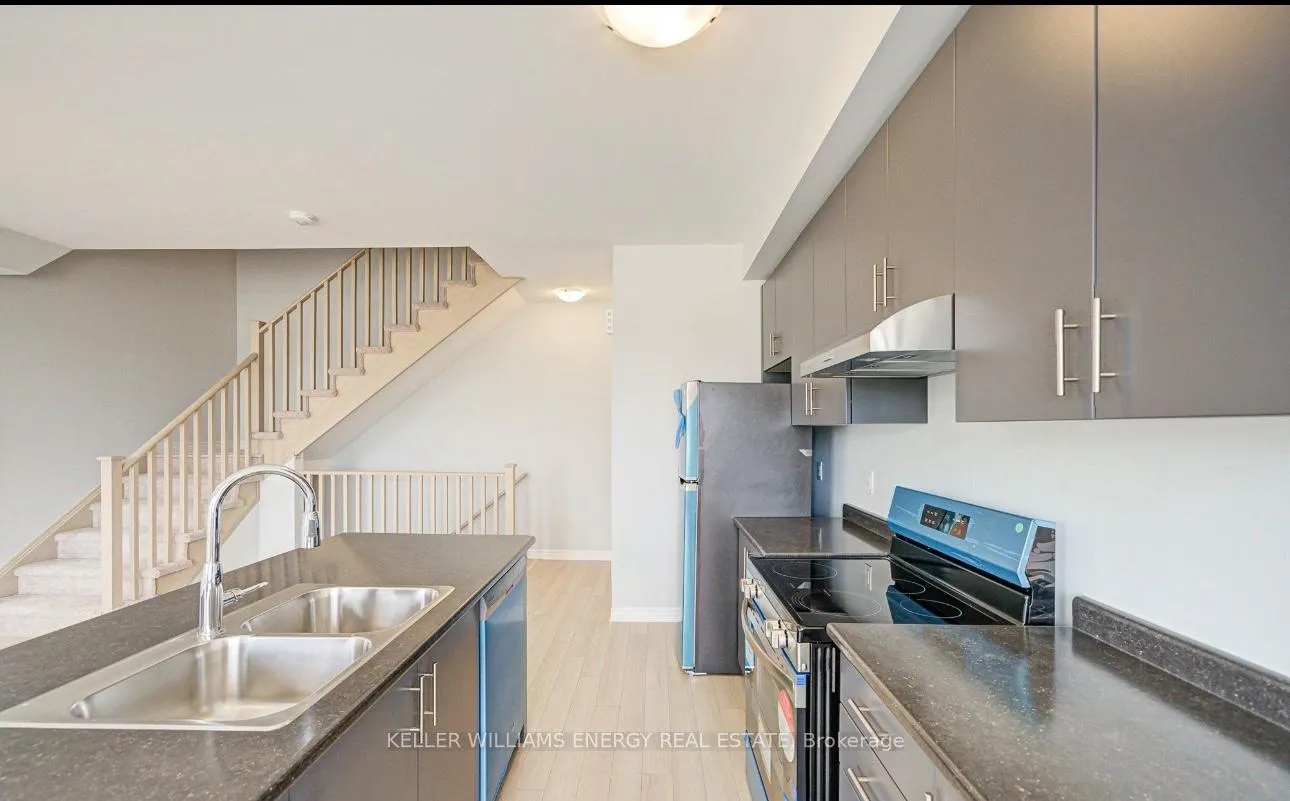 Photo 7 of 1210 Greentree Path, Oshawa, Kedron — HOMEH