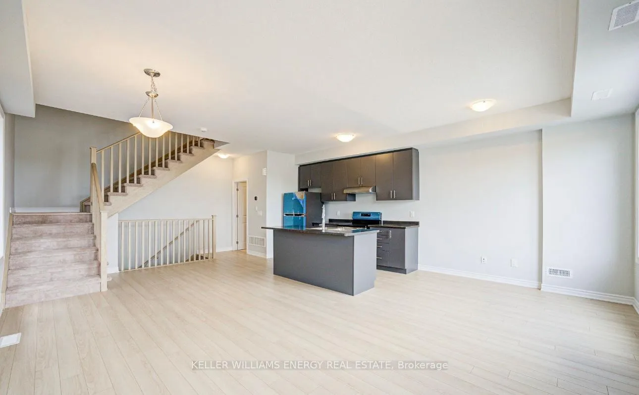 Photo 11 of 1210 Greentree Path, Oshawa, Kedron — HOMEH