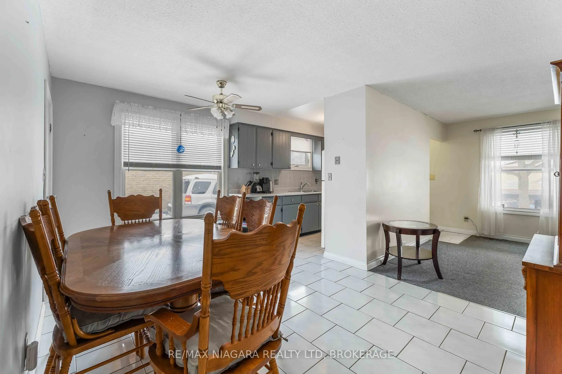 Photo 8 of 5 Thorncliff Drive, St. Catharines, Oakdale — HOMEH