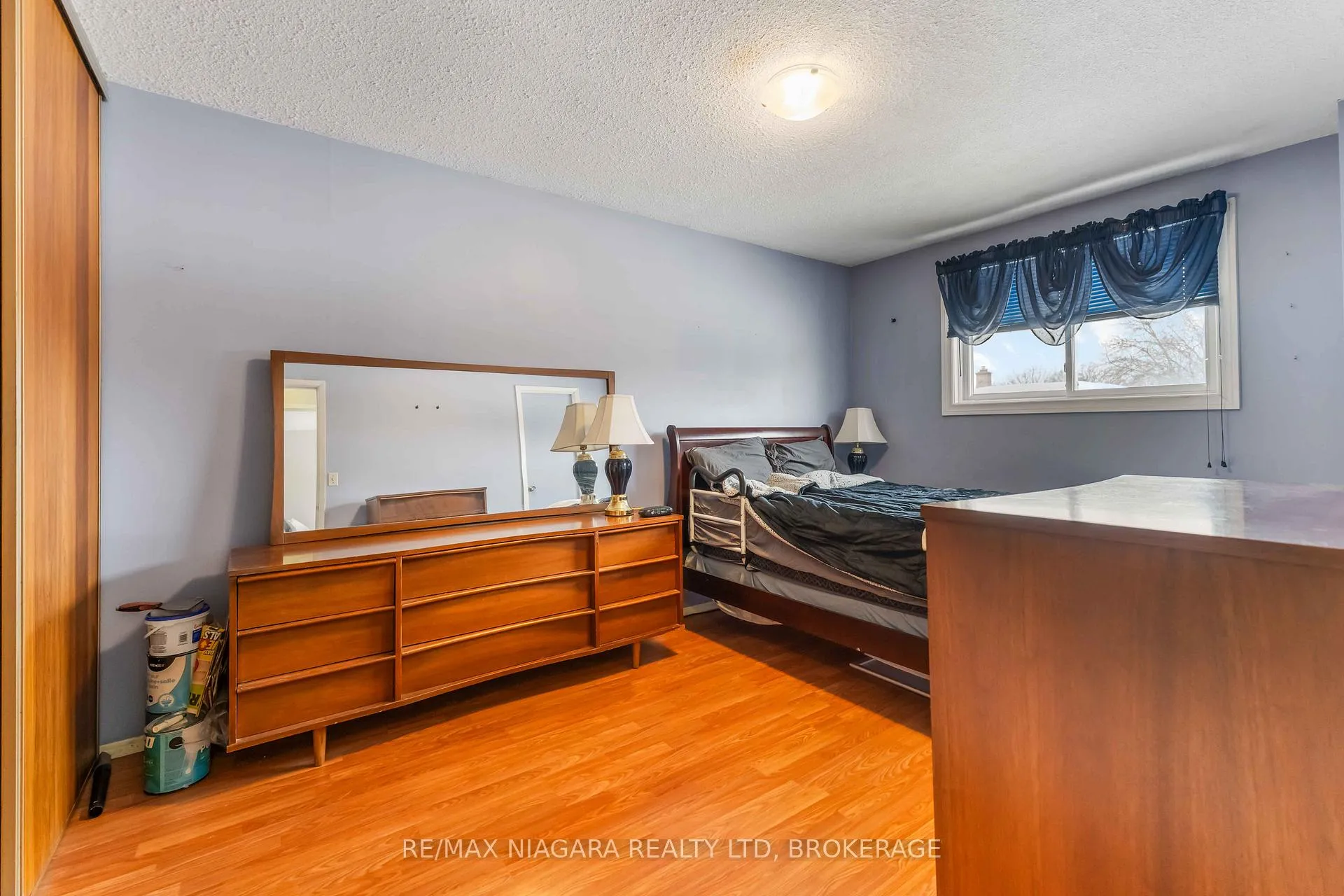 Photo 9 of 5 Thorncliff Drive, St. Catharines, Oakdale — HOMEH