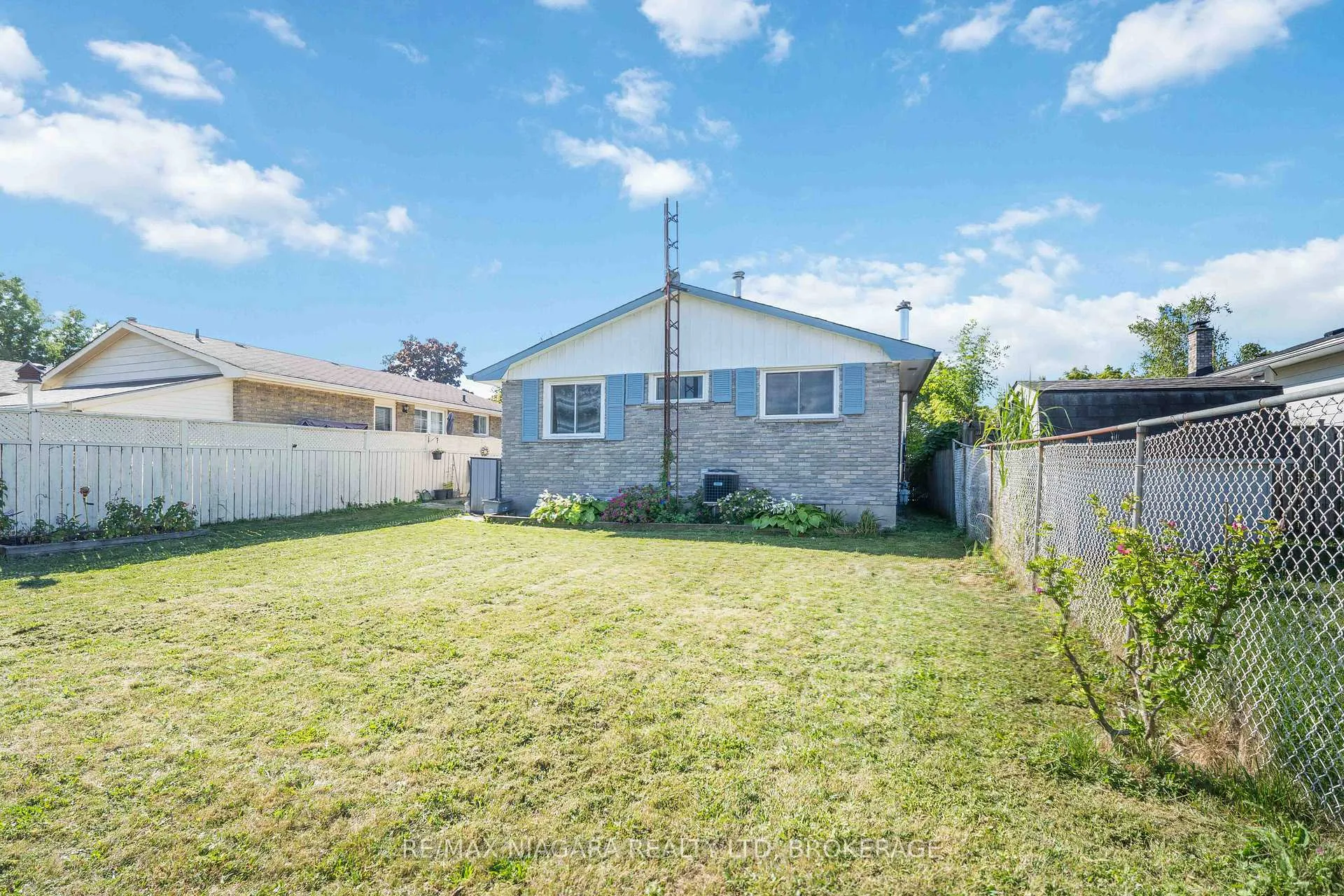 Photo 17 of 5 Thorncliff Drive, St. Catharines, Oakdale — HOMEH