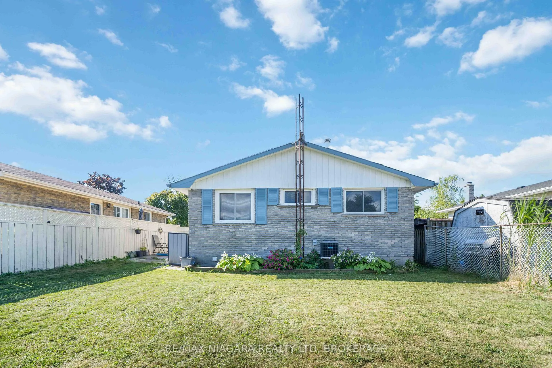 Photo 20 of 5 Thorncliff Drive, St. Catharines, Oakdale — HOMEH