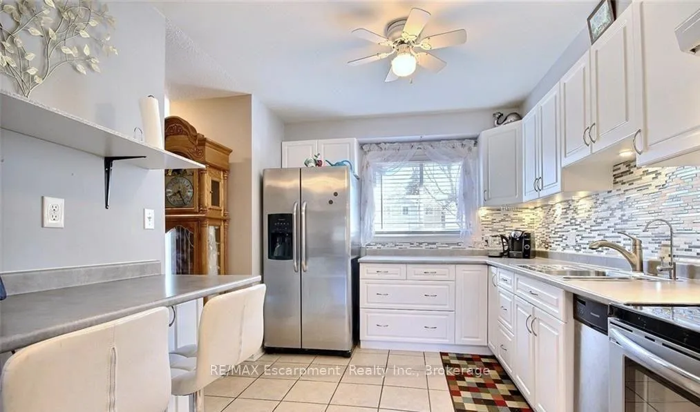 Photo 5 of Unit 6, 38 Elma Street, St. Catharines, Lakeport — HOMEH
