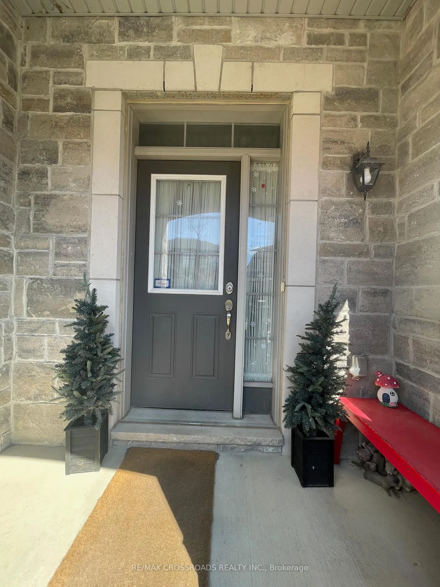 Photo 2 of 27 Collier Crescent, Markham, Wismer — HOMEH