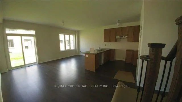 Photo 4 of 27 Collier Crescent, Markham, Wismer — HOMEH