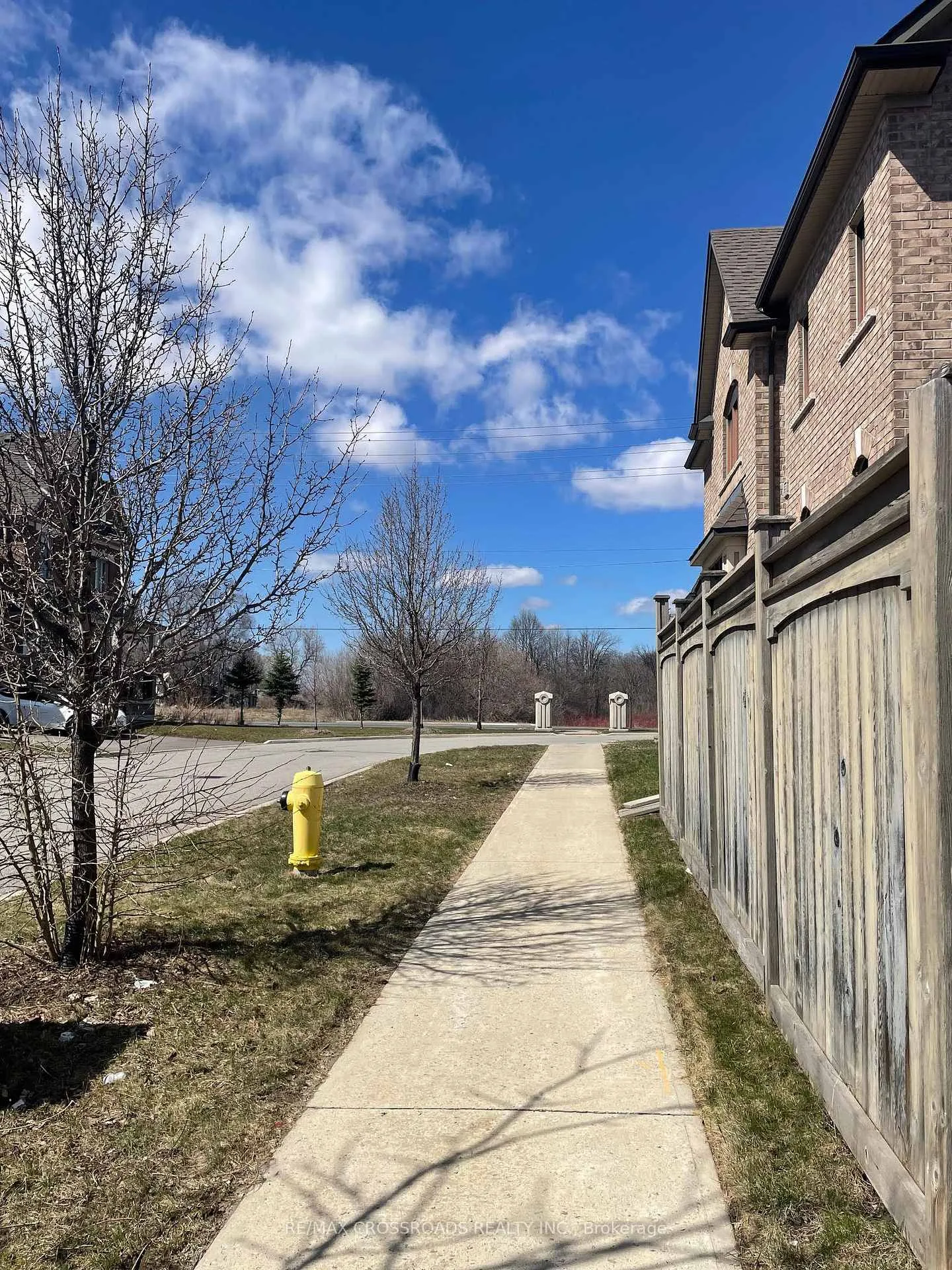 Photo 6 of 27 Collier Crescent, Markham, Wismer — HOMEH