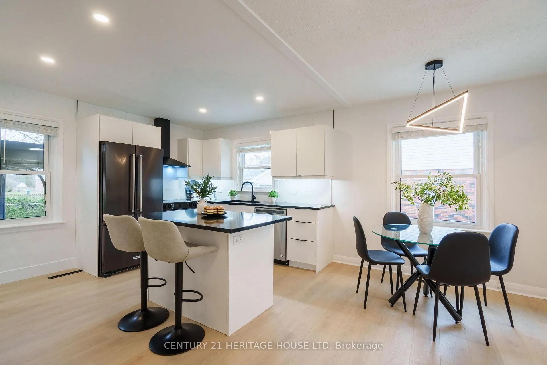 Photo 5 of 148 Glastonbury Crescent, Stratford — HOMEH