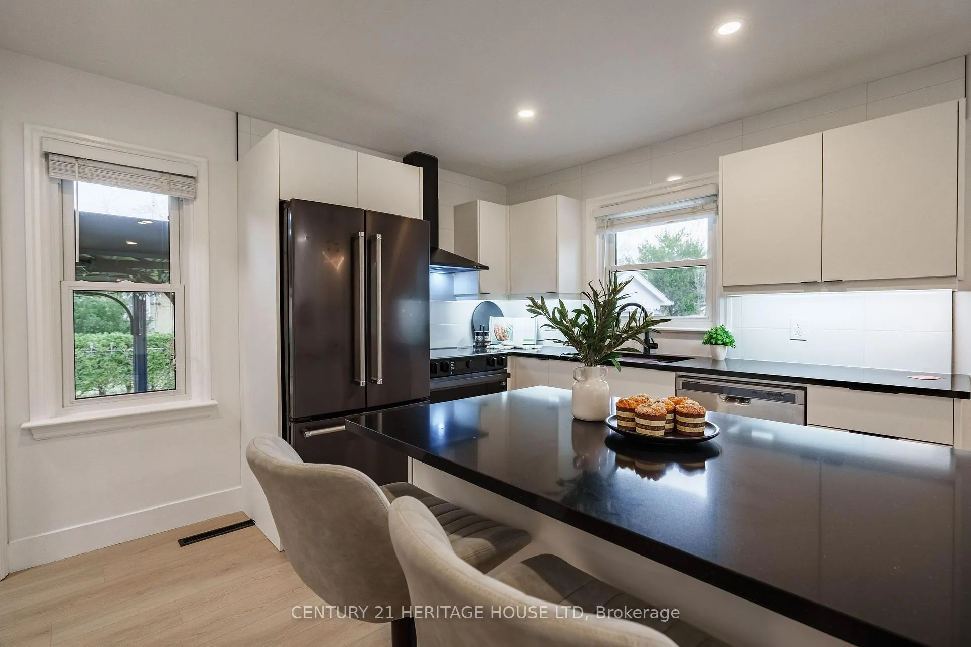 Photo 6 of 148 Glastonbury Crescent, Stratford — HOMEH