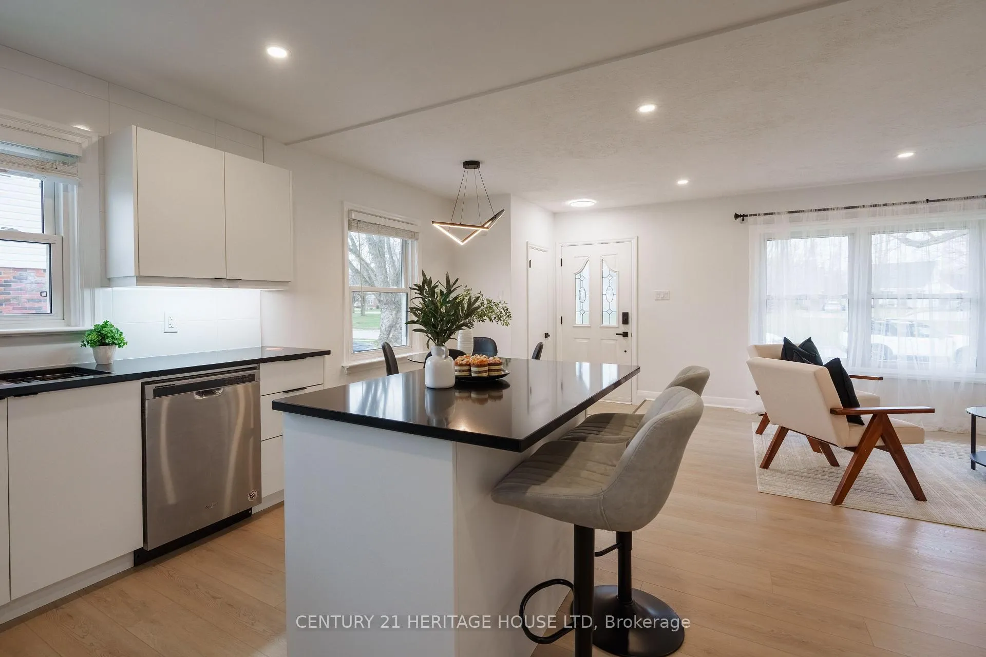 Photo 7 of 148 Glastonbury Crescent, Stratford — HOMEH