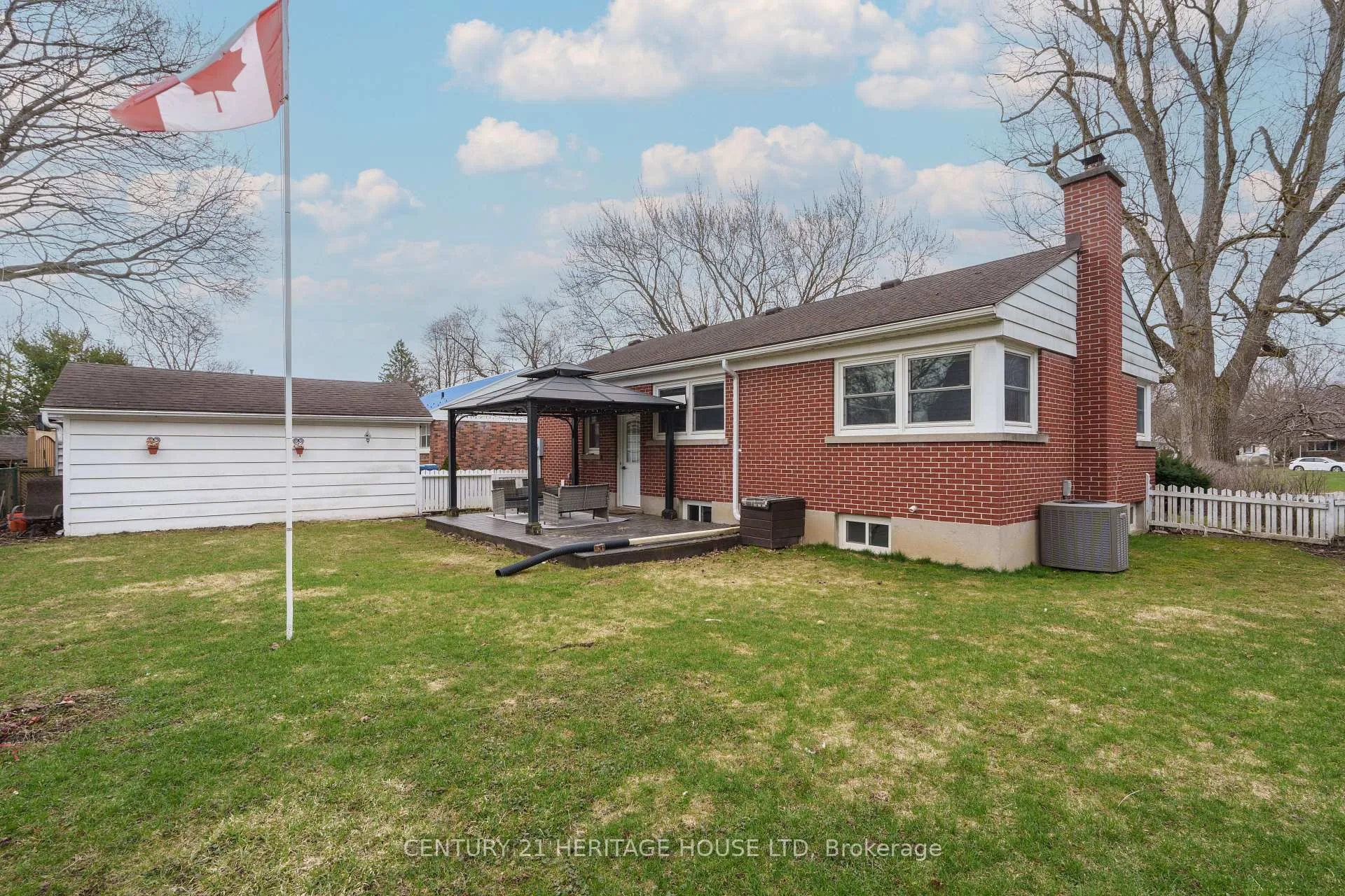 Photo 21 of 148 Glastonbury Crescent, Stratford — HOMEH